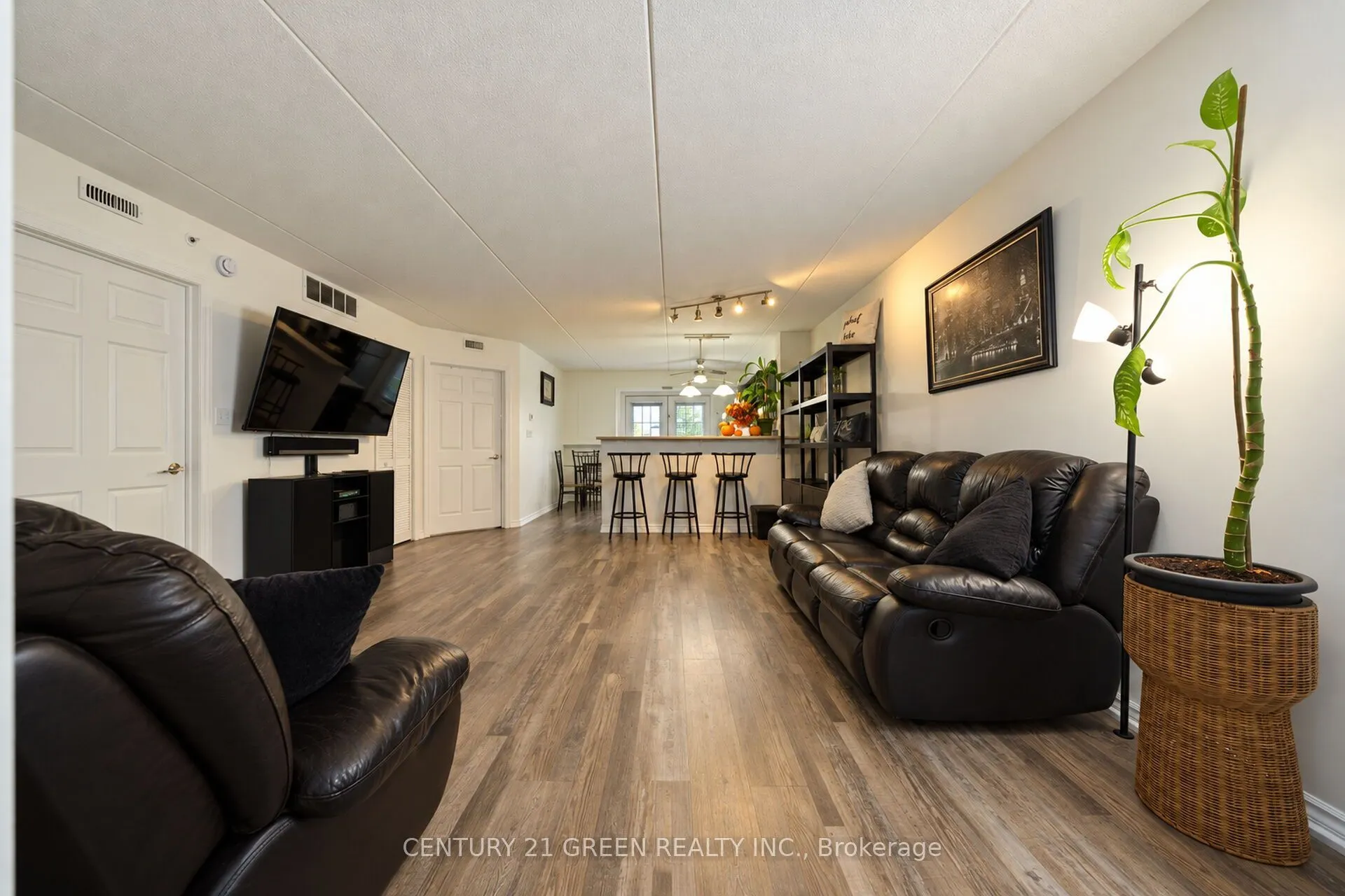 1350 Main Street E #105