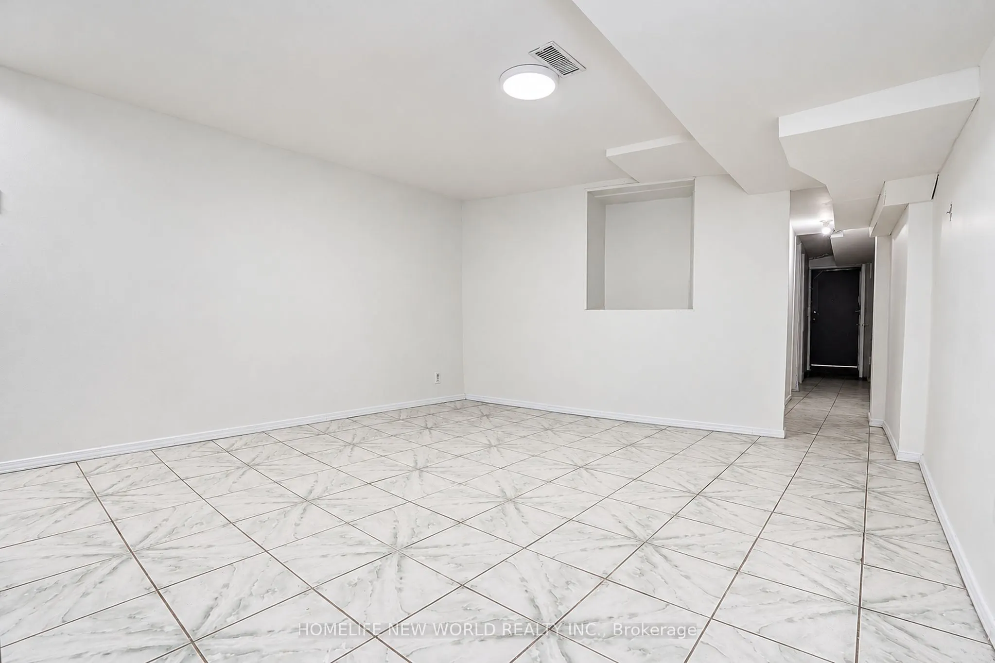 2001 Dundas Street W