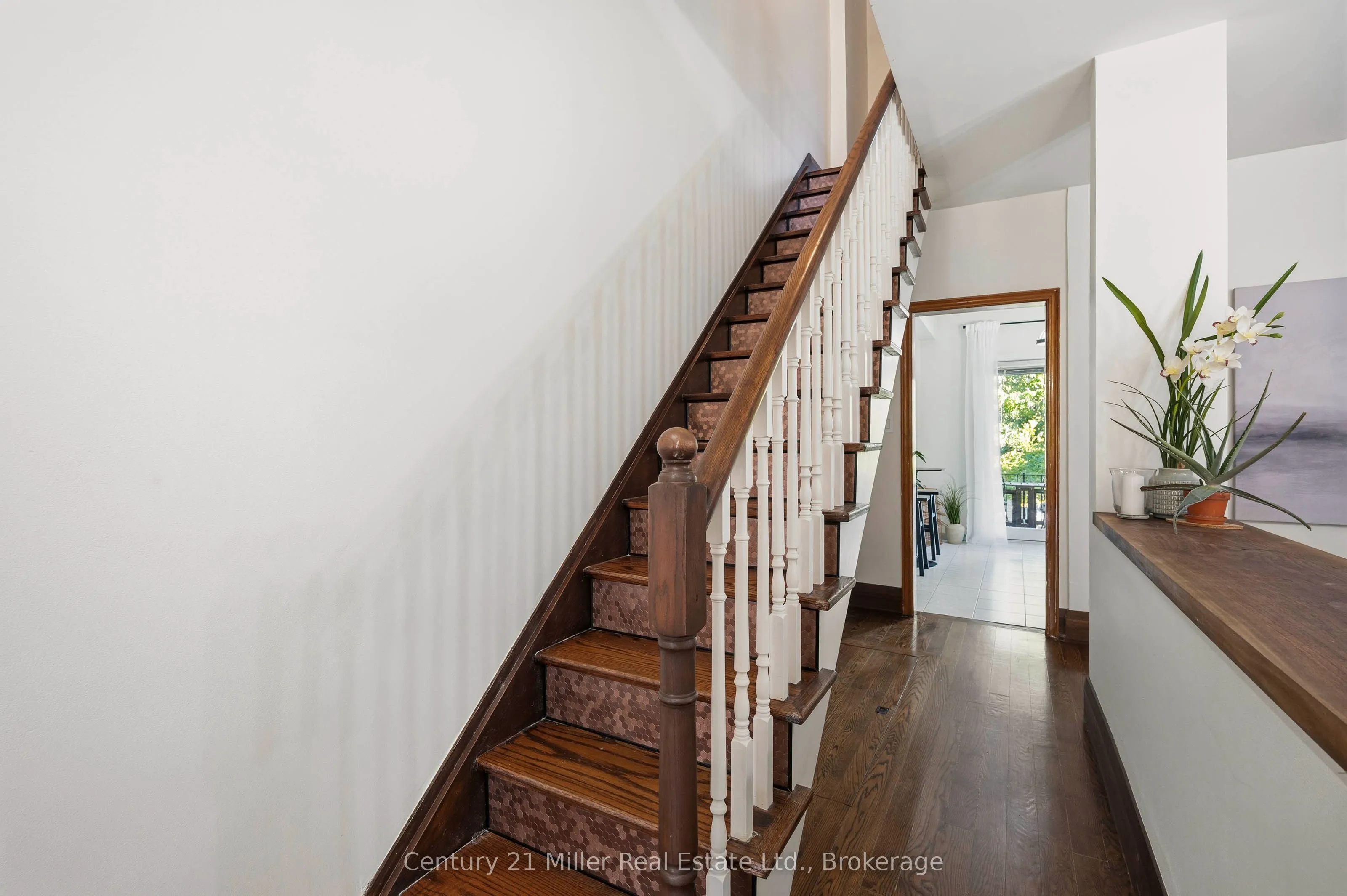 213 Boon Avenue