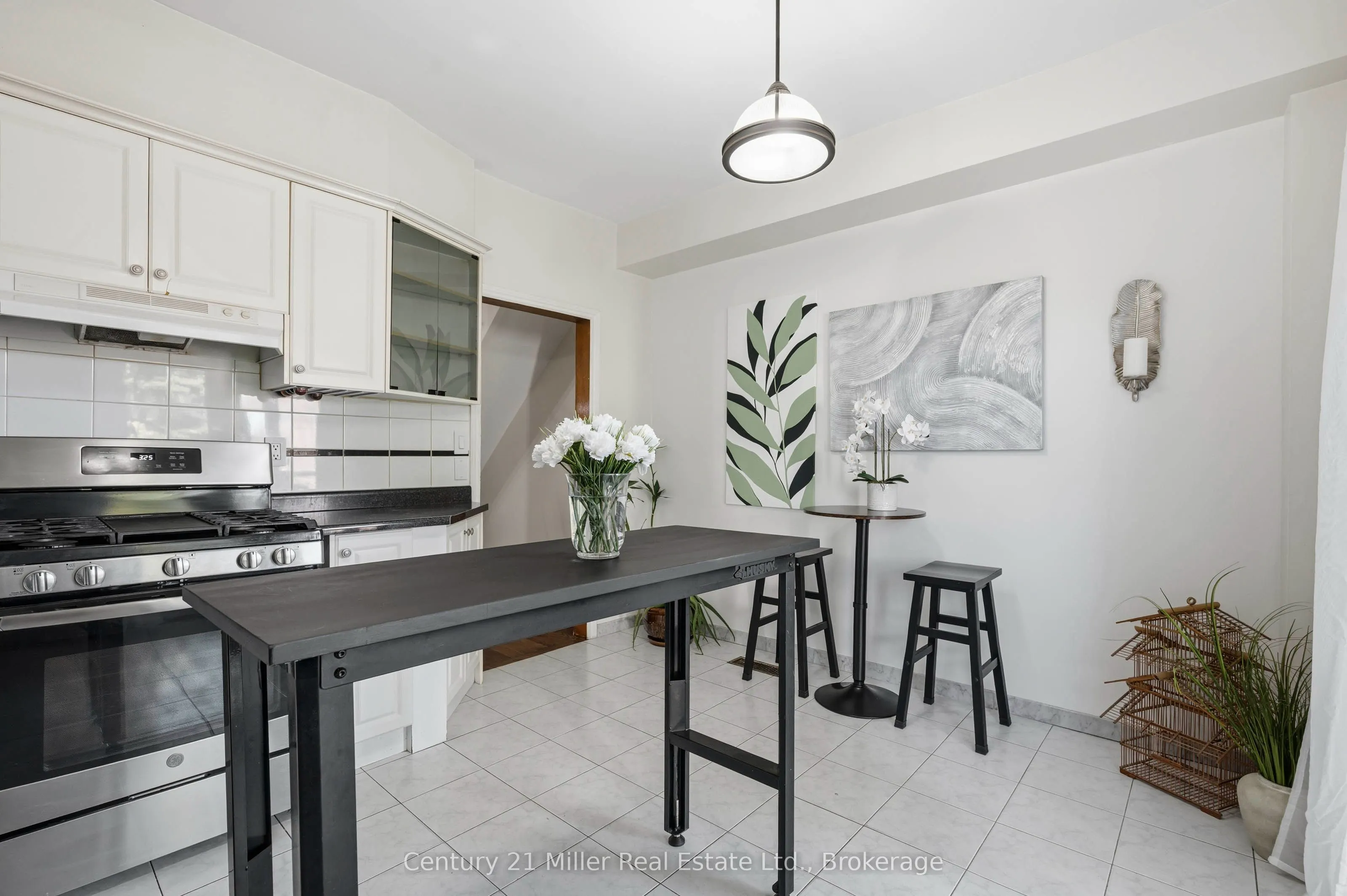 213 Boon Avenue