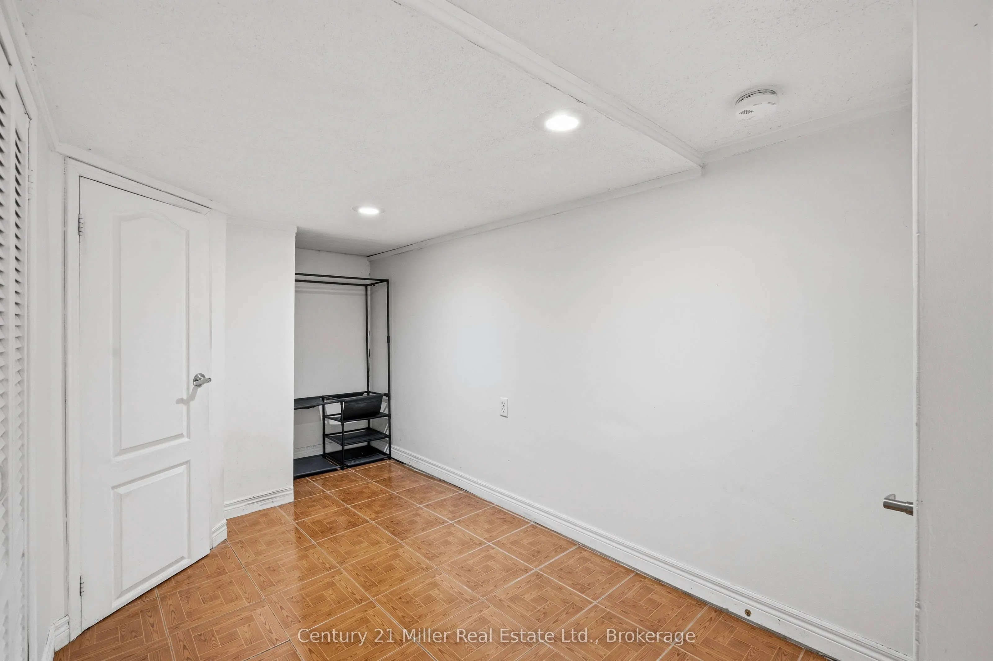 213 Boon Avenue