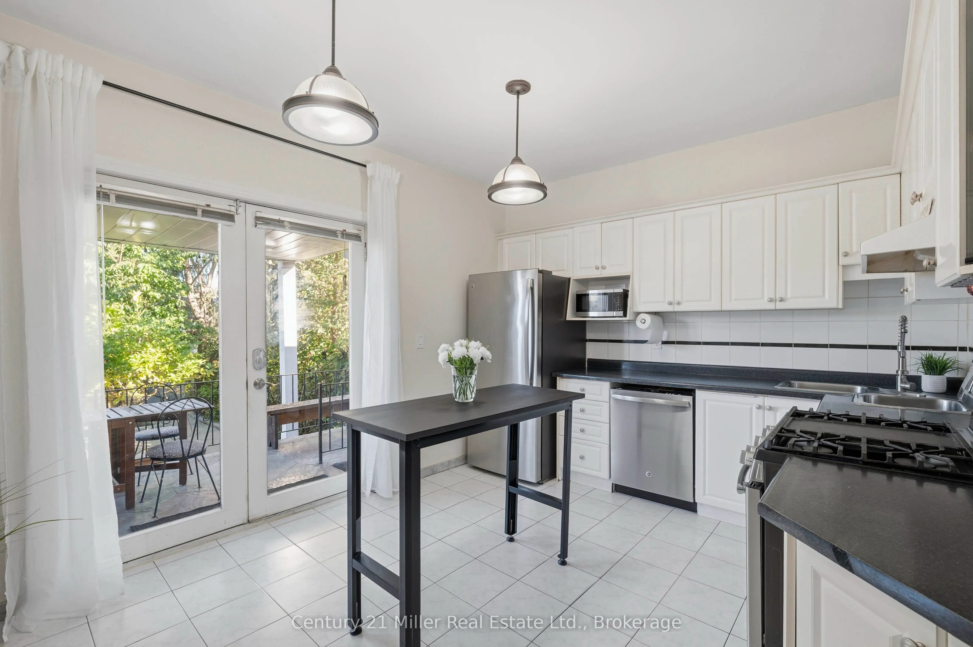 213 Boon Avenue