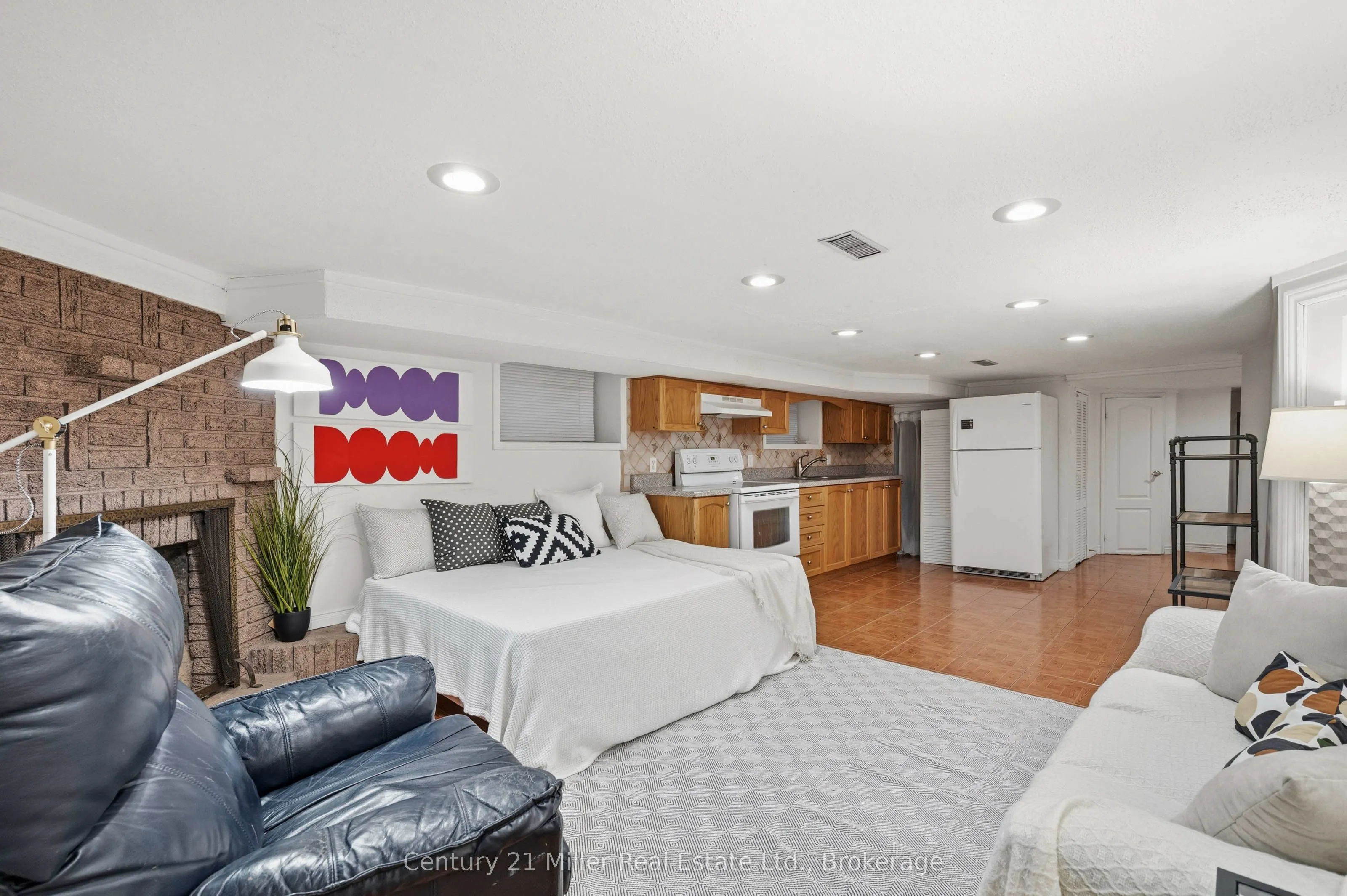 213 Boon Avenue