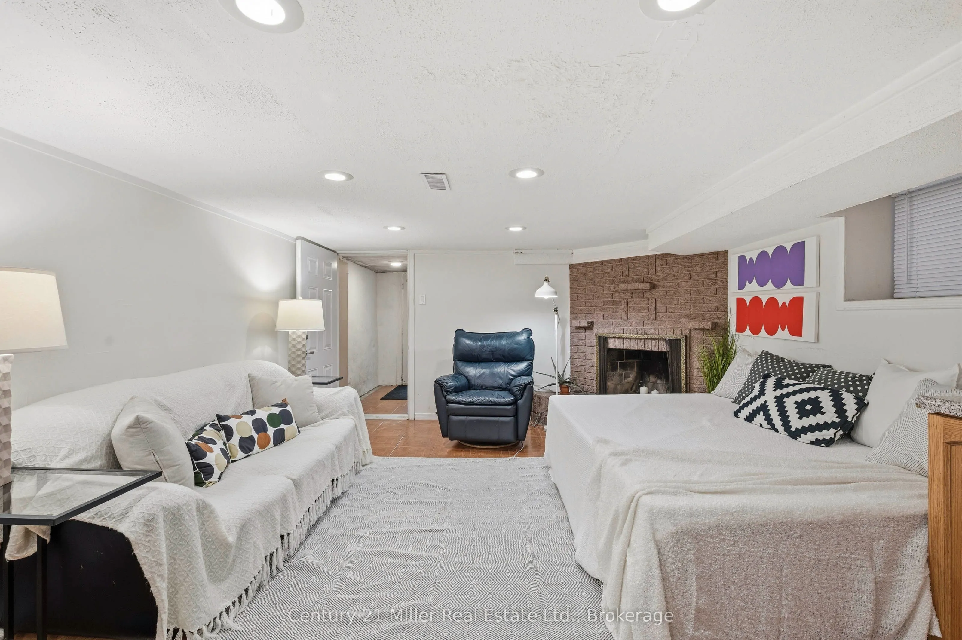 213 Boon Avenue