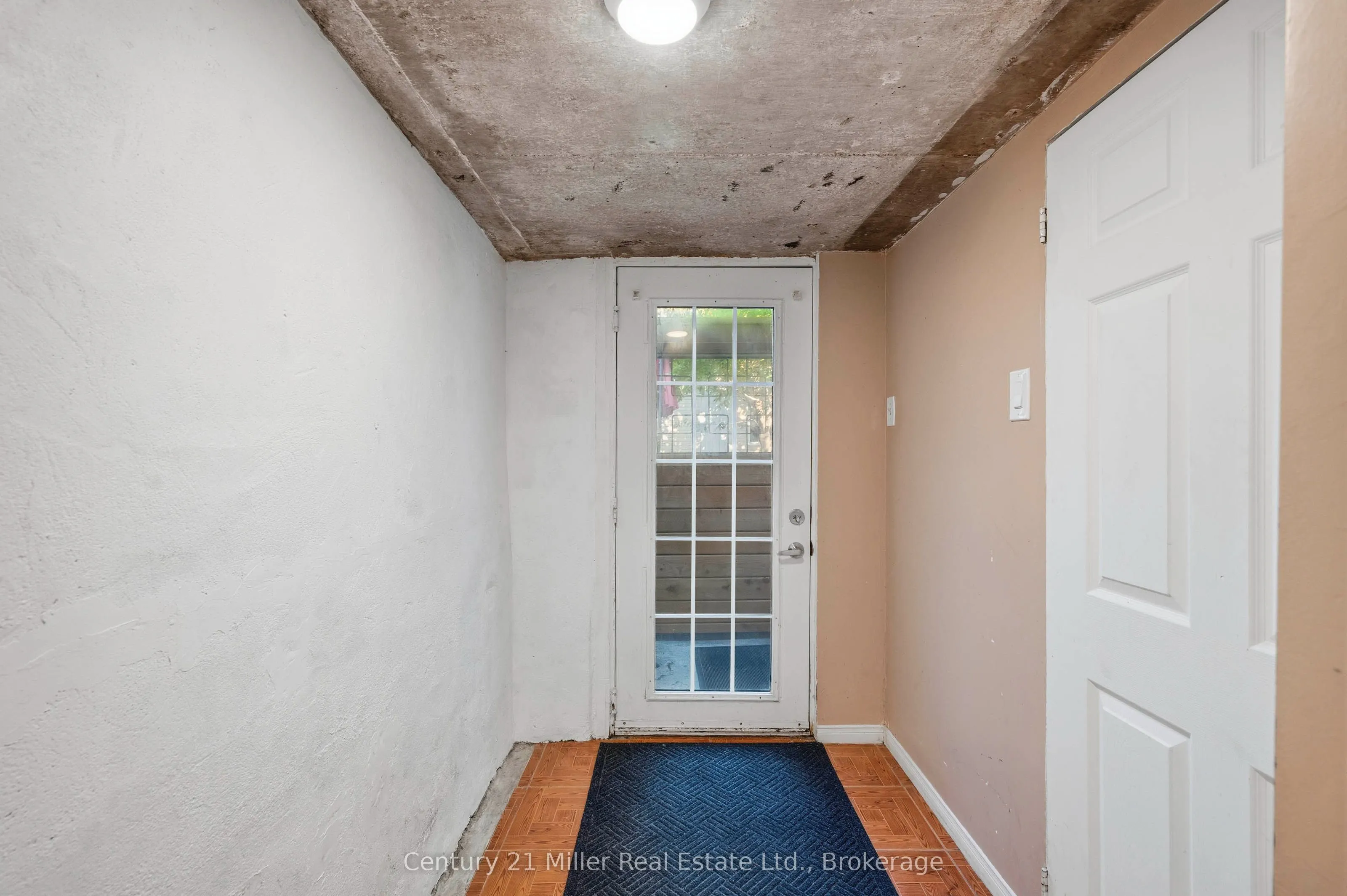 213 Boon Avenue