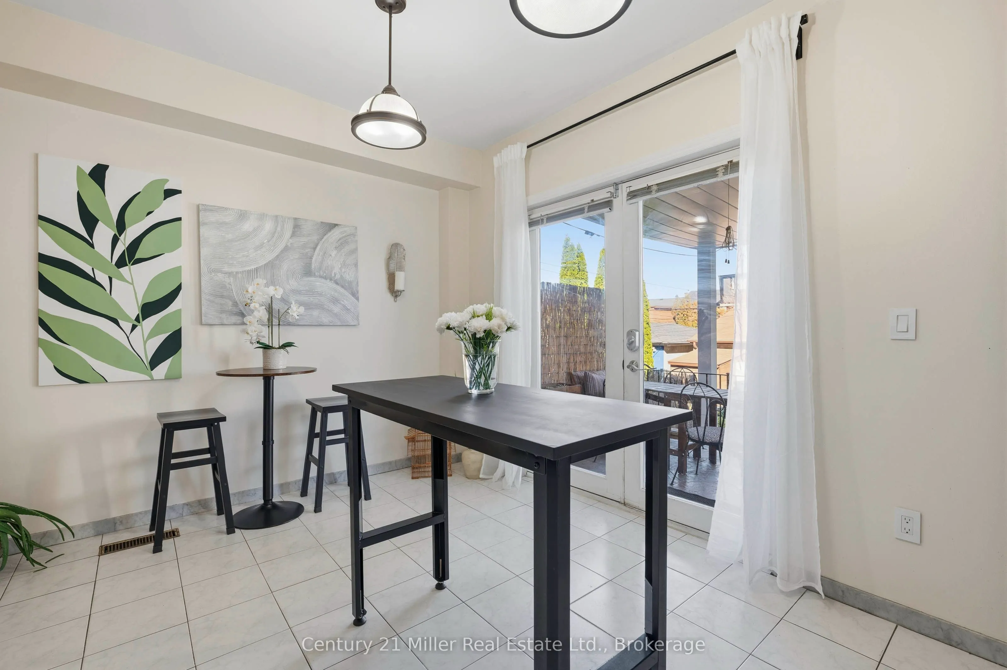 213 Boon Avenue