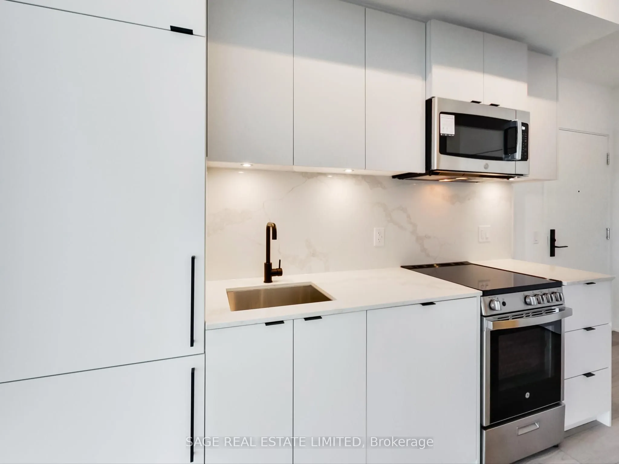 285 Dufferin Street #1401