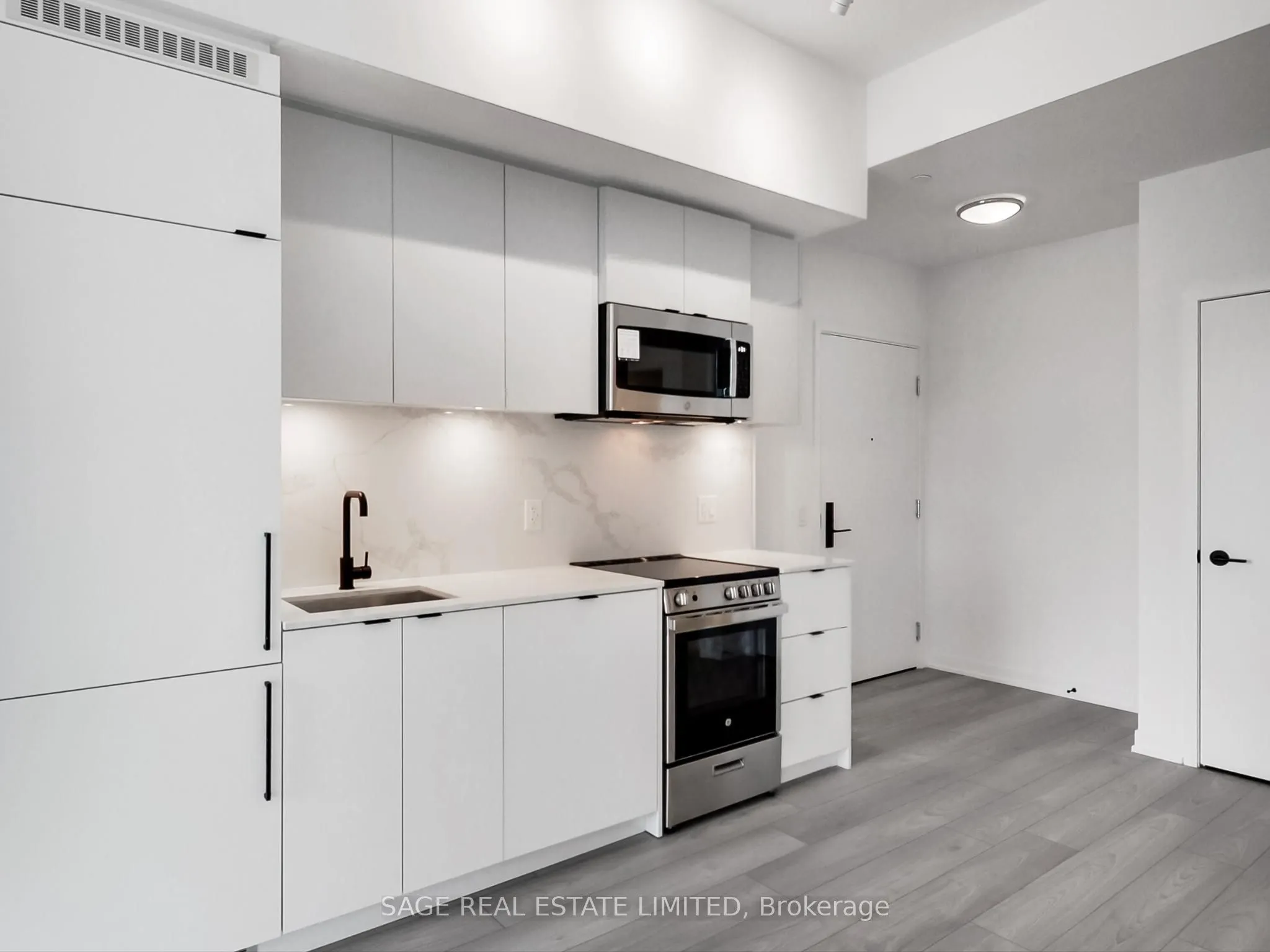 285 Dufferin Street #1401