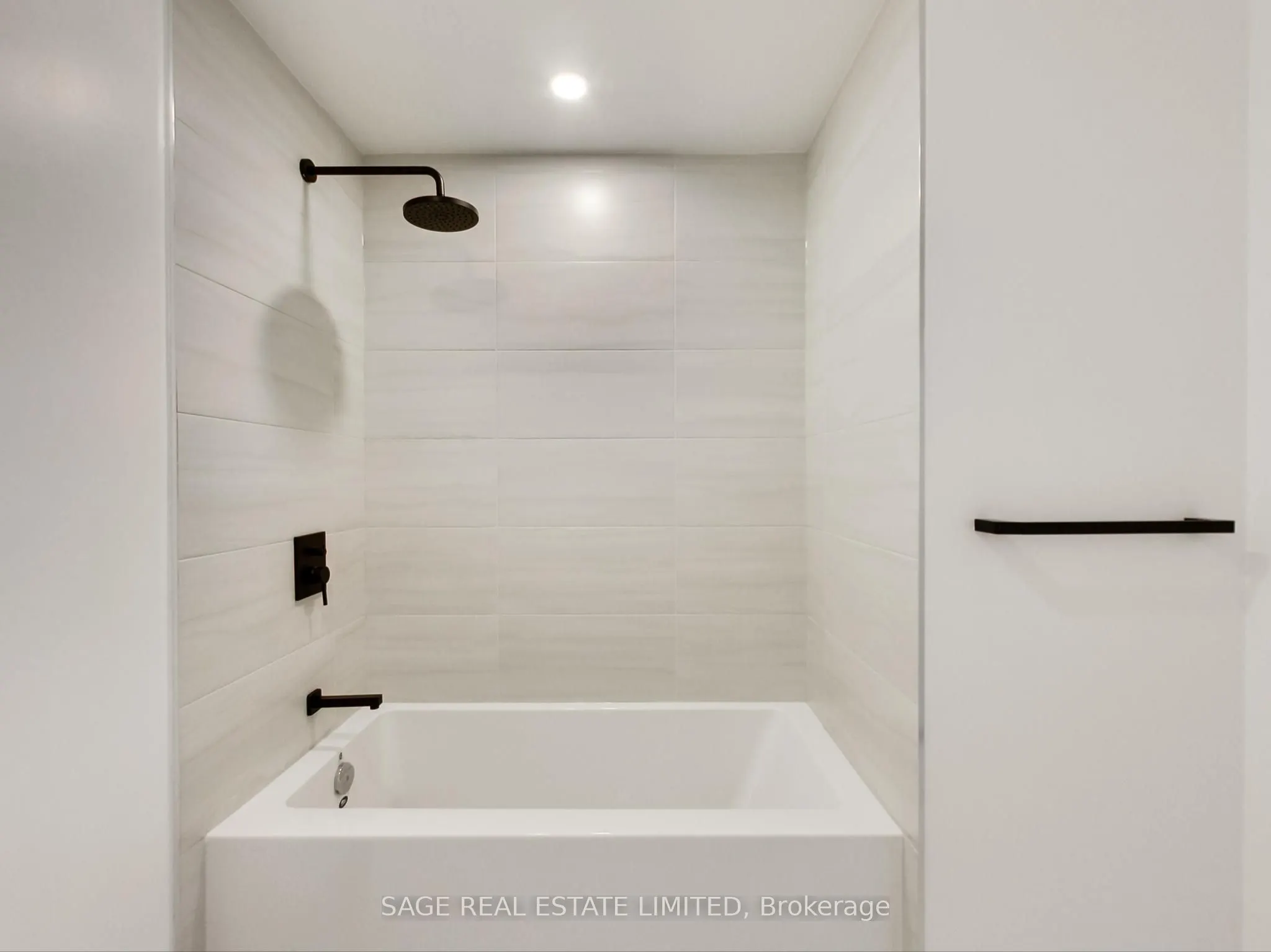 285 Dufferin Street #1401
