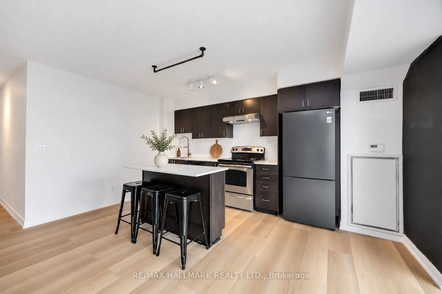 155 Legion Road N #901
