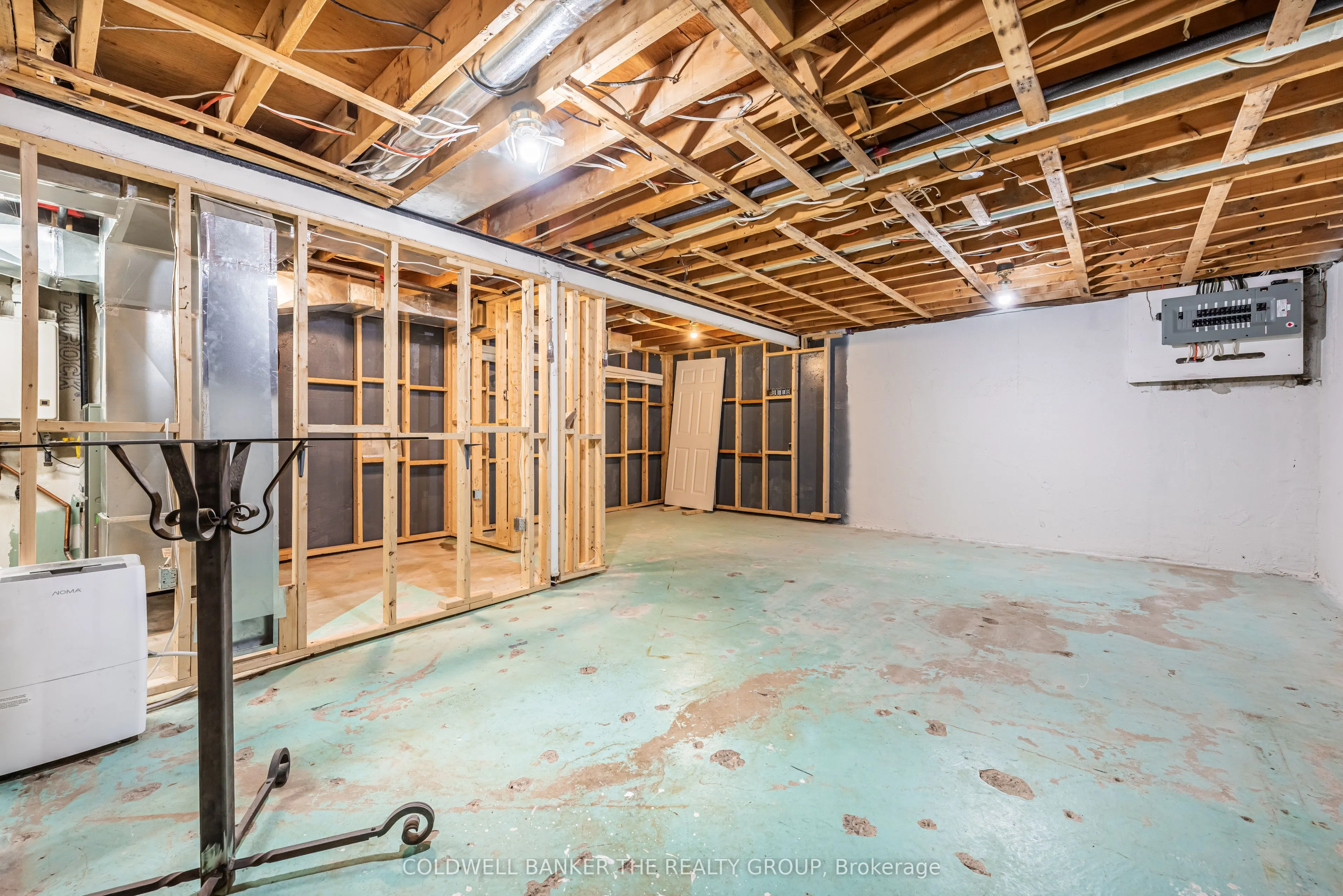 87 Huntingwood Crescent