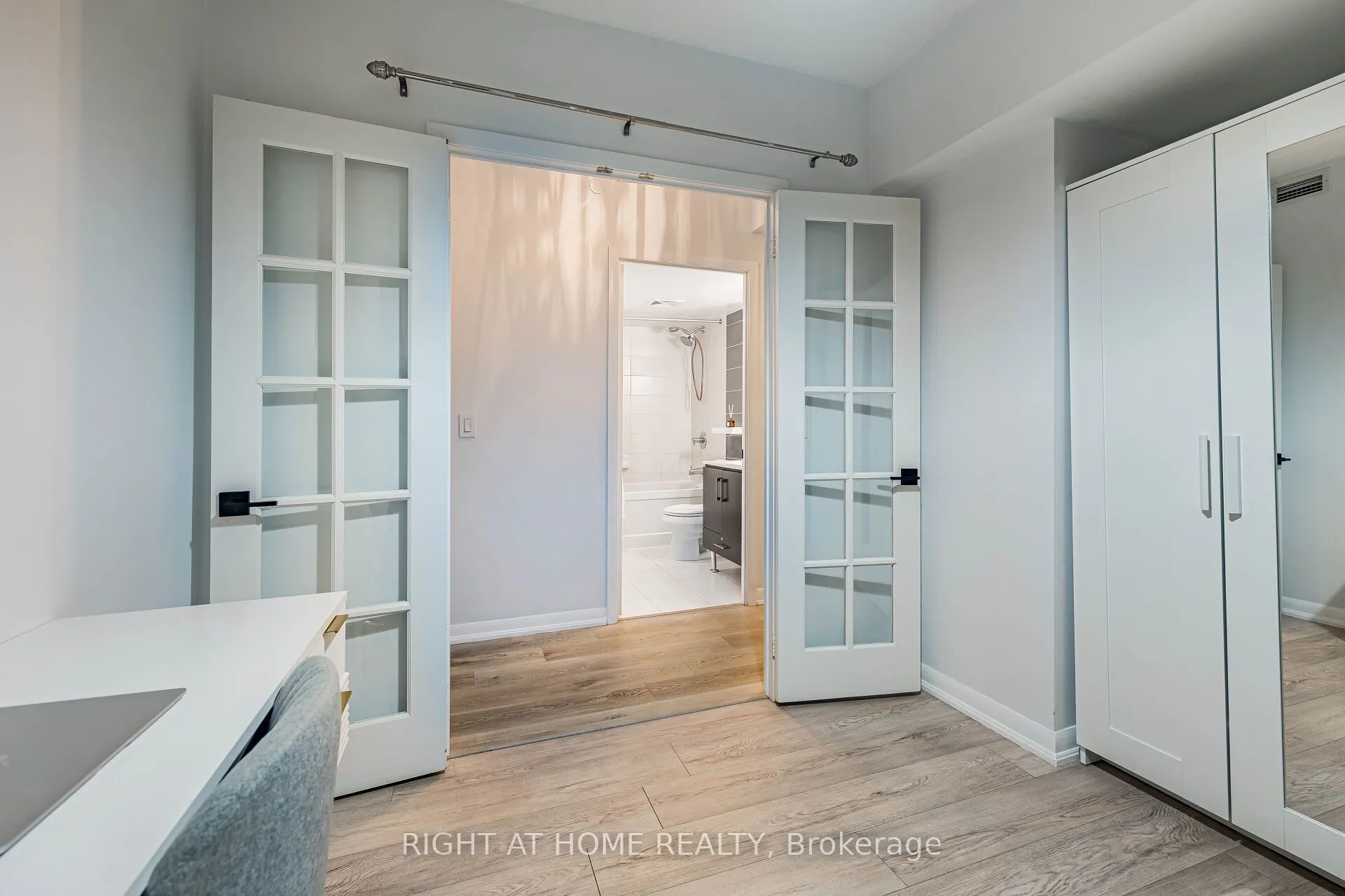 205 Sherway Gardens Road #1211