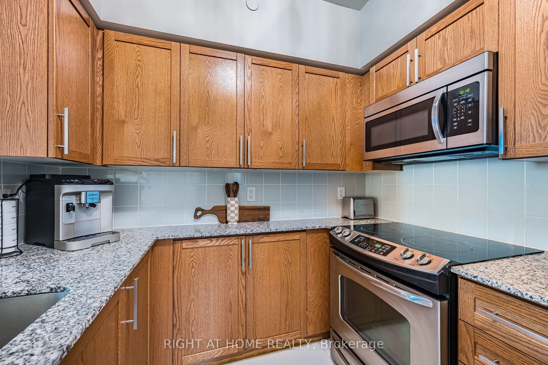 205 Sherway Gardens Road #1211