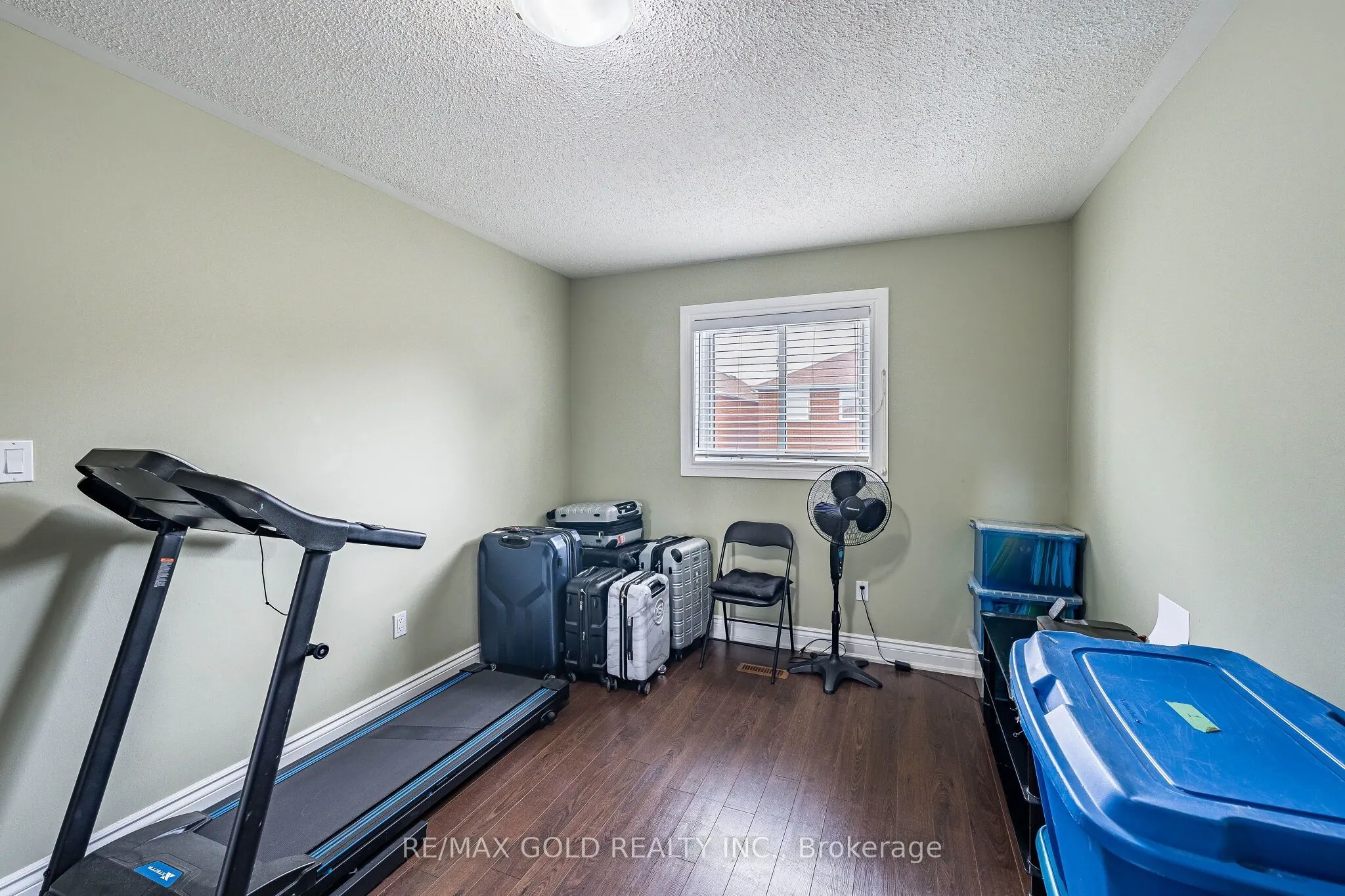 329 Howard Crescent