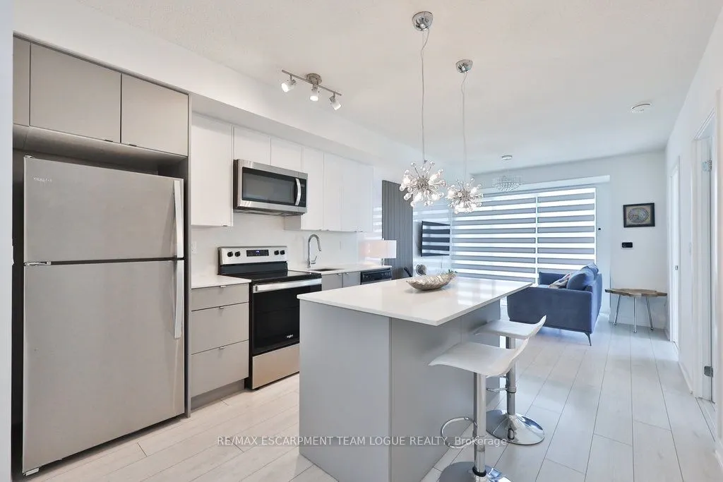 3210 Dakota Common #A208