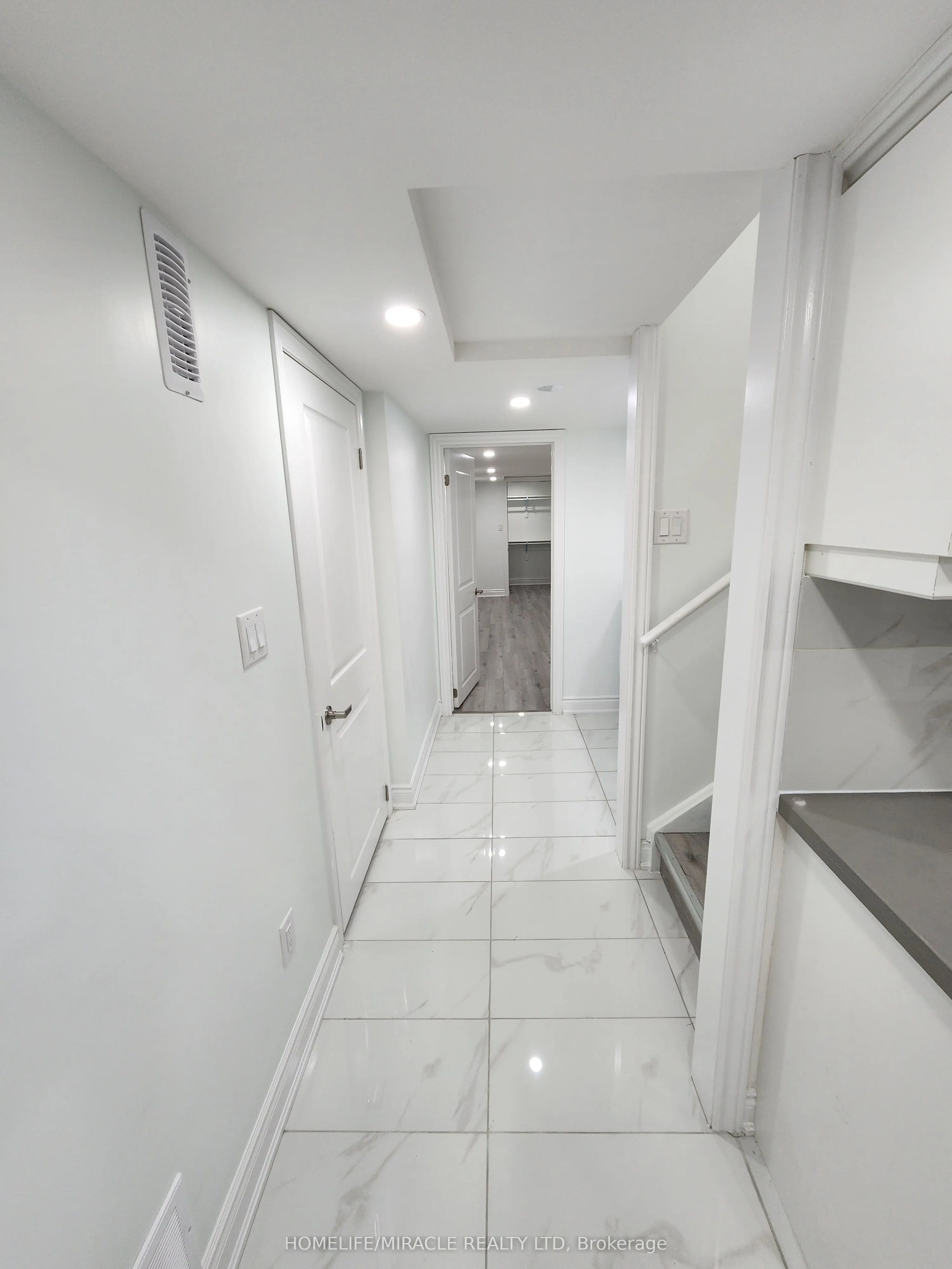 67 Calabria Drive #Basement