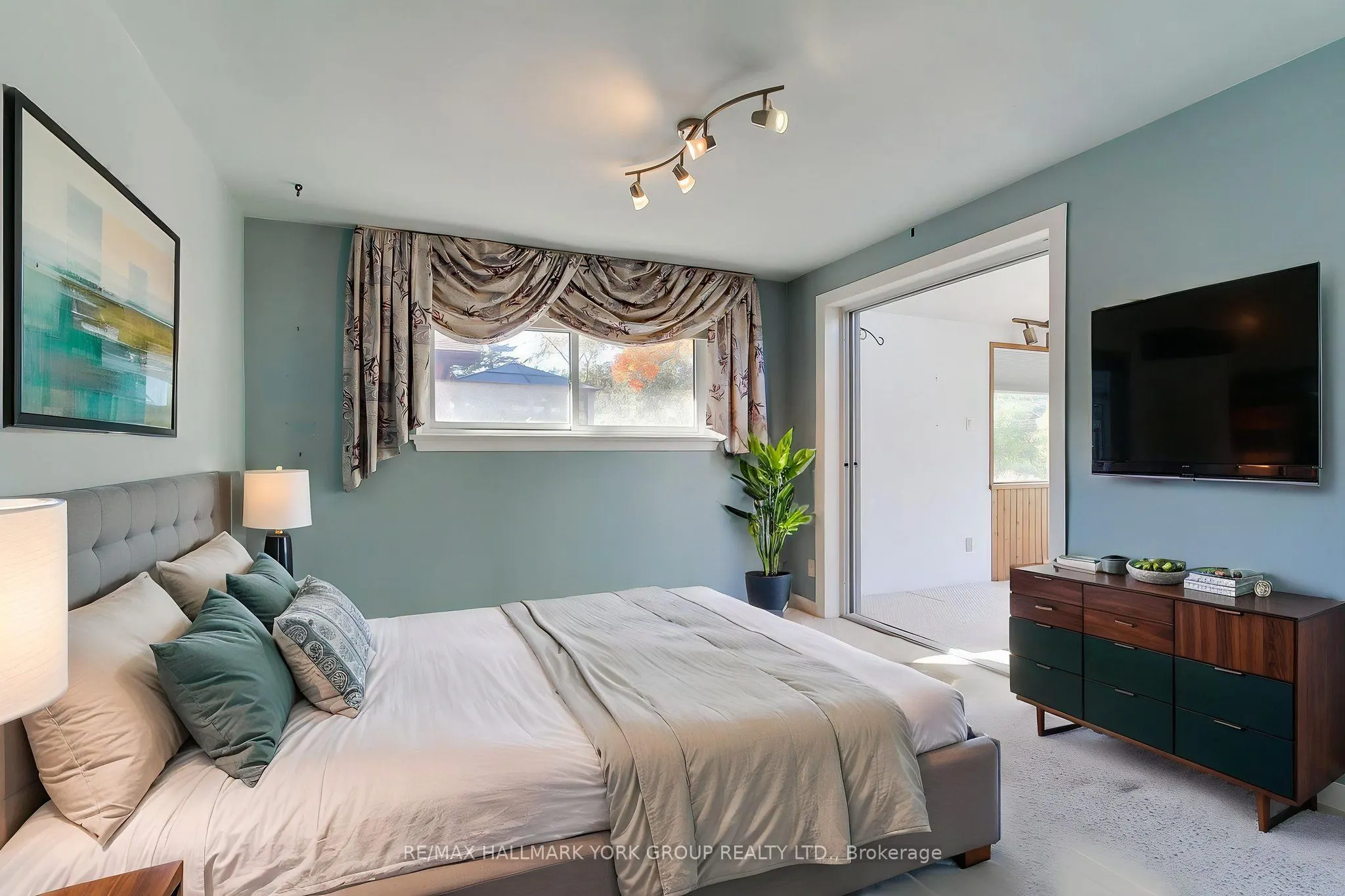 10 Harefield Drive