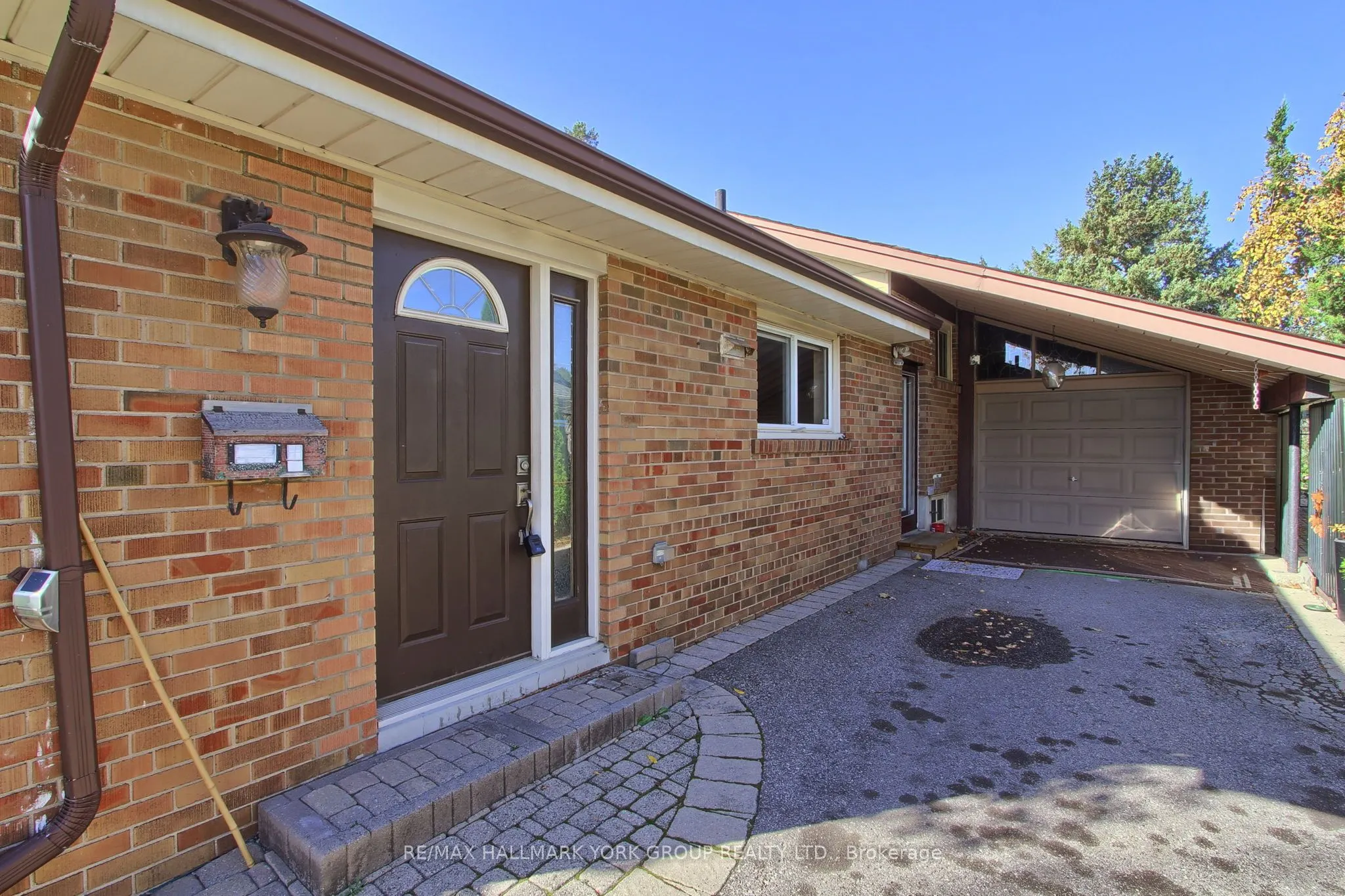 10 Harefield Drive