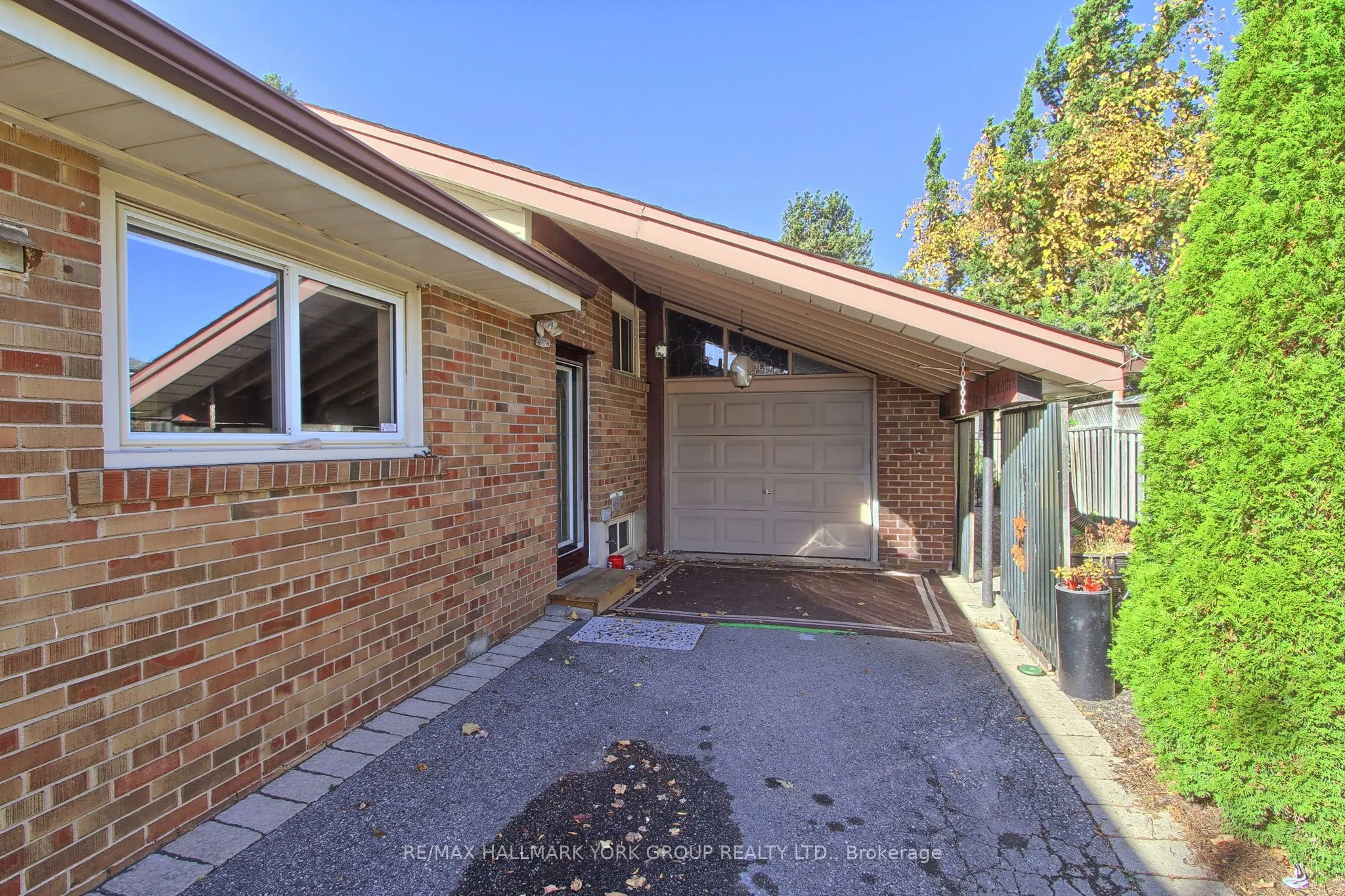 10 Harefield Drive