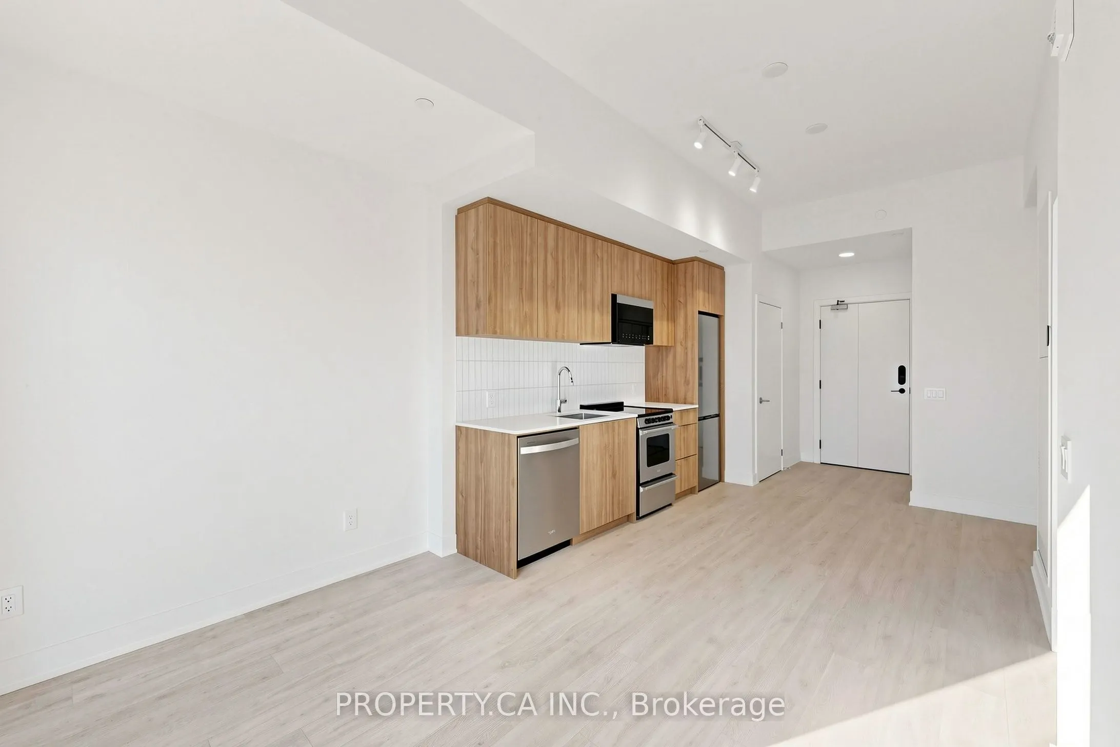 3008 William Cutmore Boulevard #708