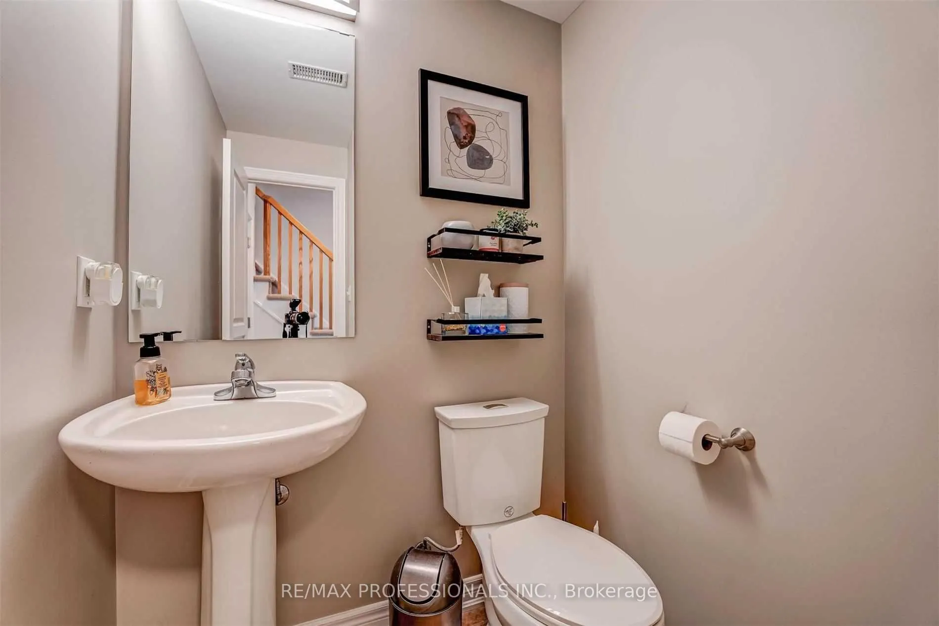 676 Rowley Common