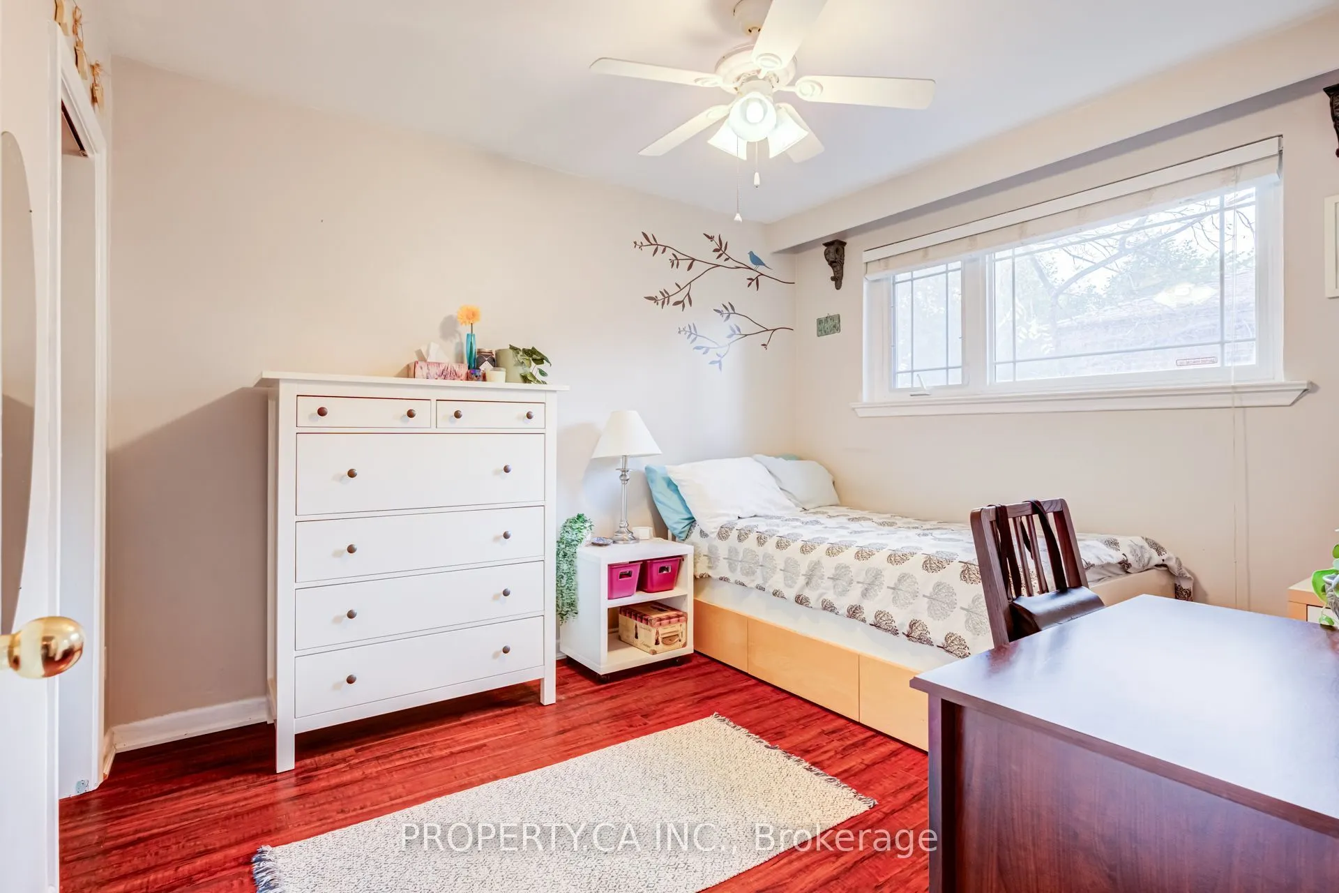 2302 Redfern Road
