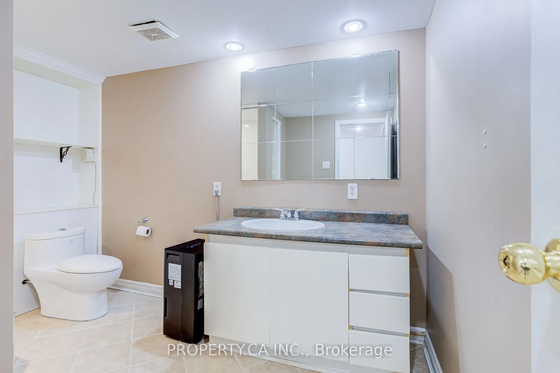 2302 Redfern Road