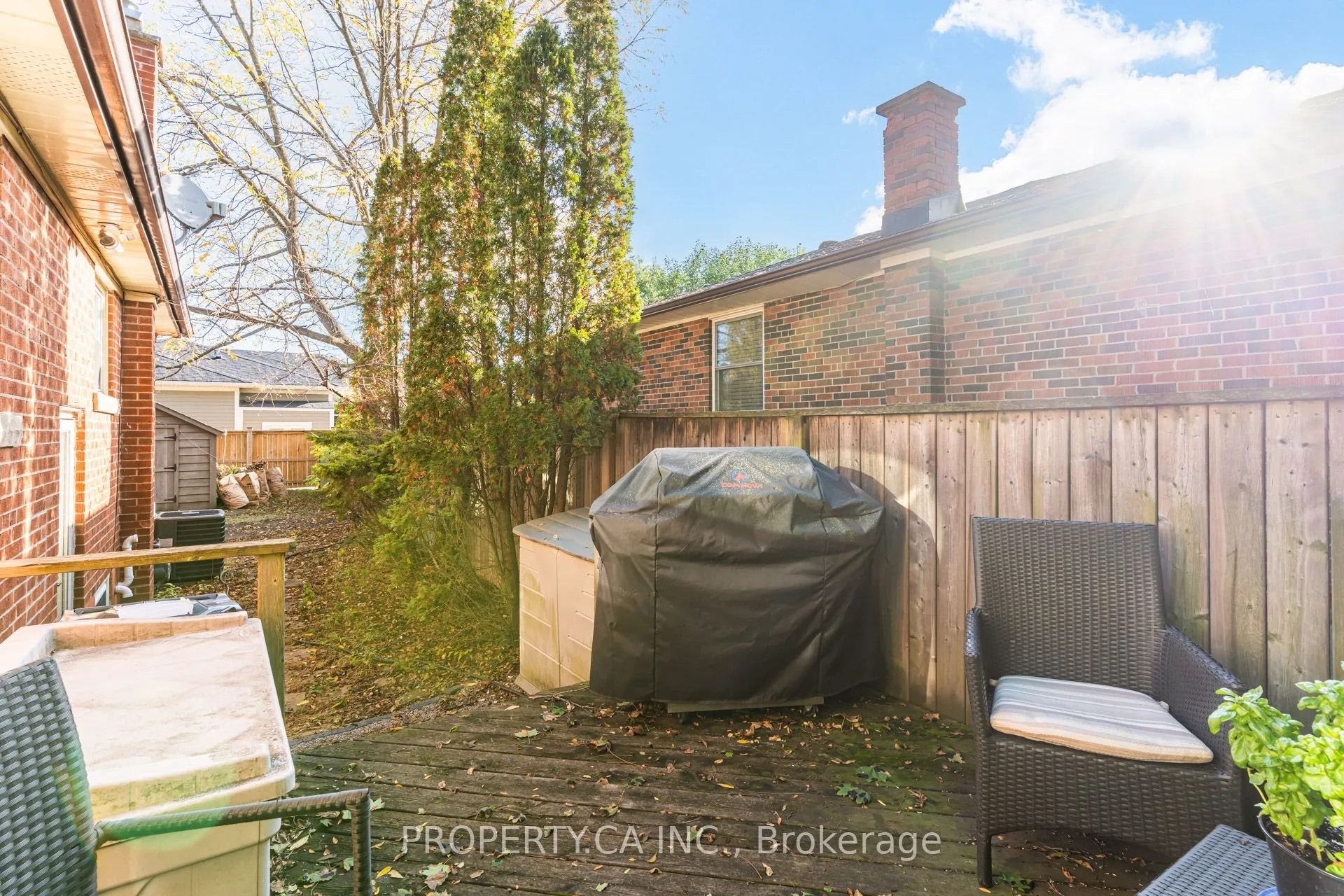 2302 Redfern Road
