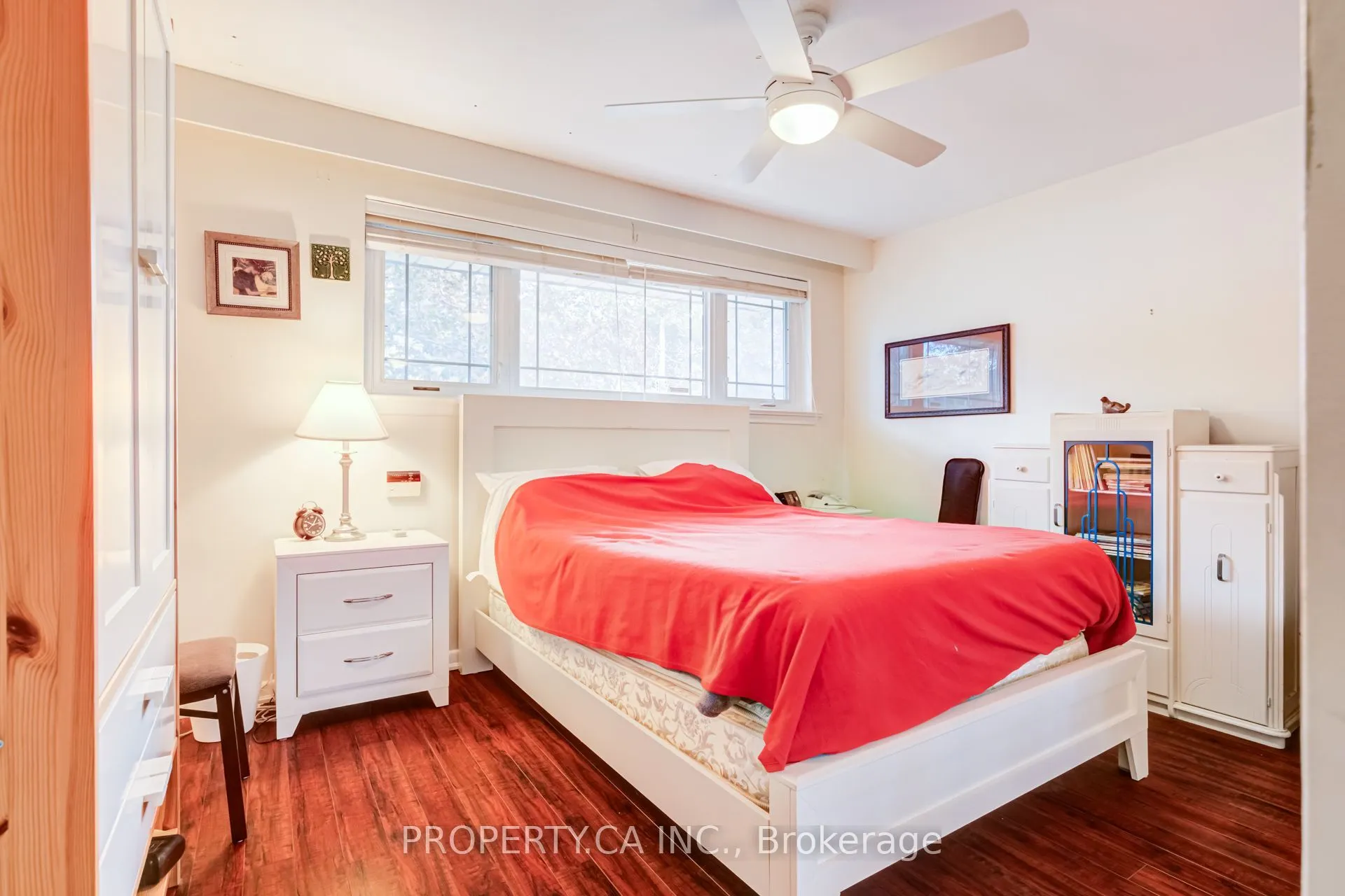 2302 Redfern Road