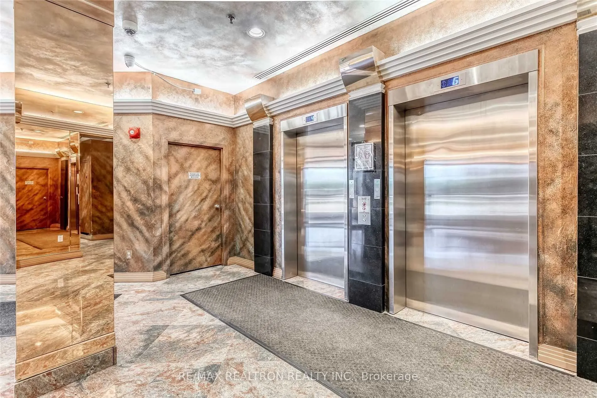 1018 Finch Avenue W #306
