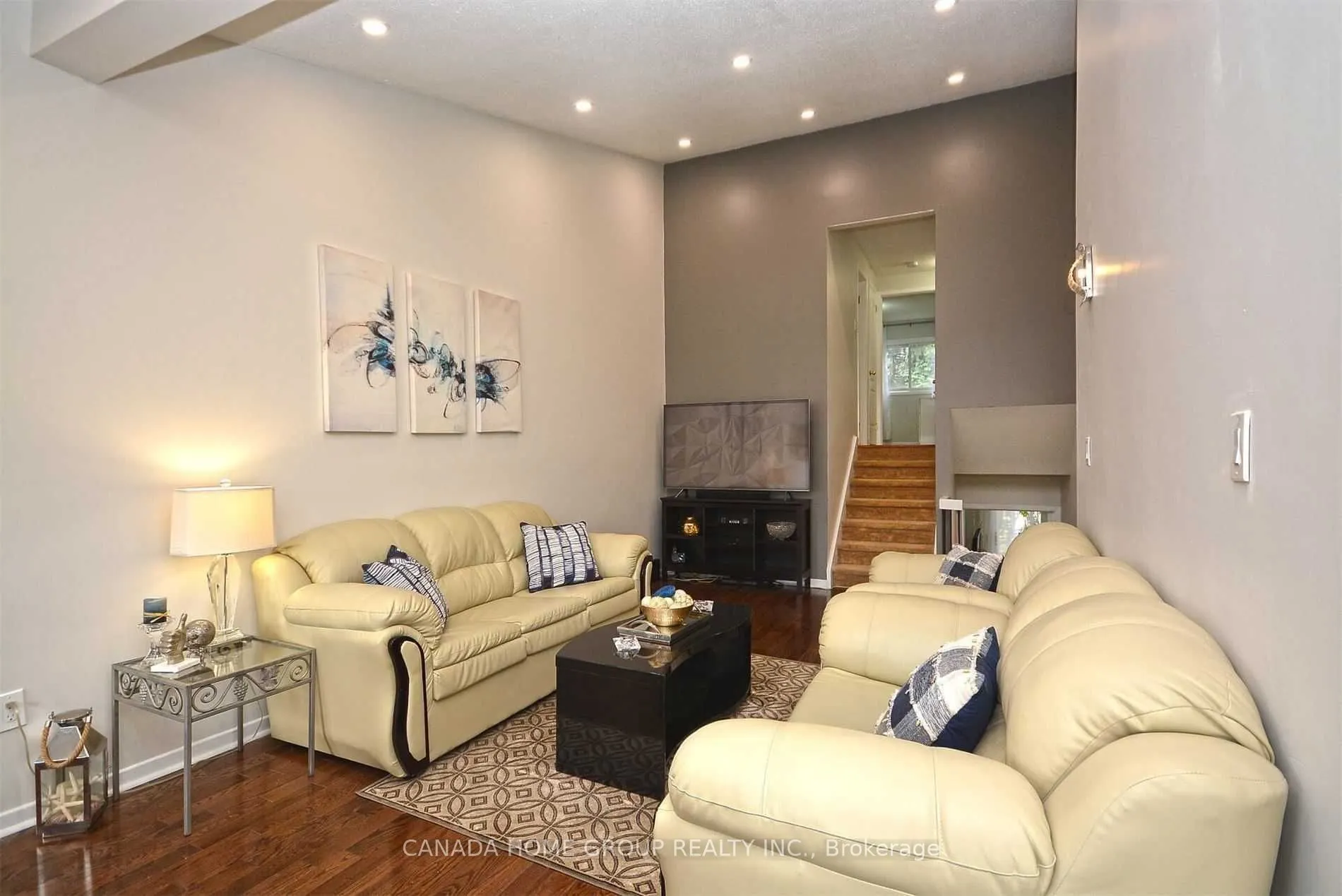 2073 South Millway Avenue #Upper Level