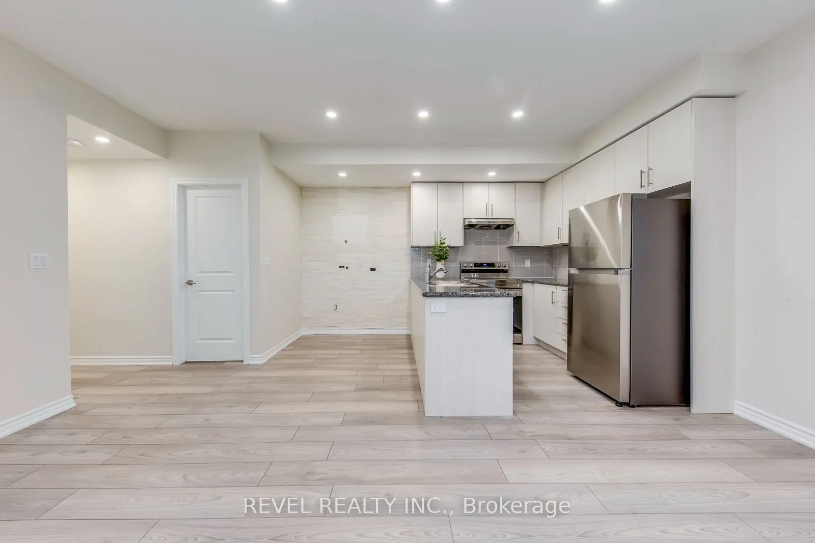 70 Halliford Place #402