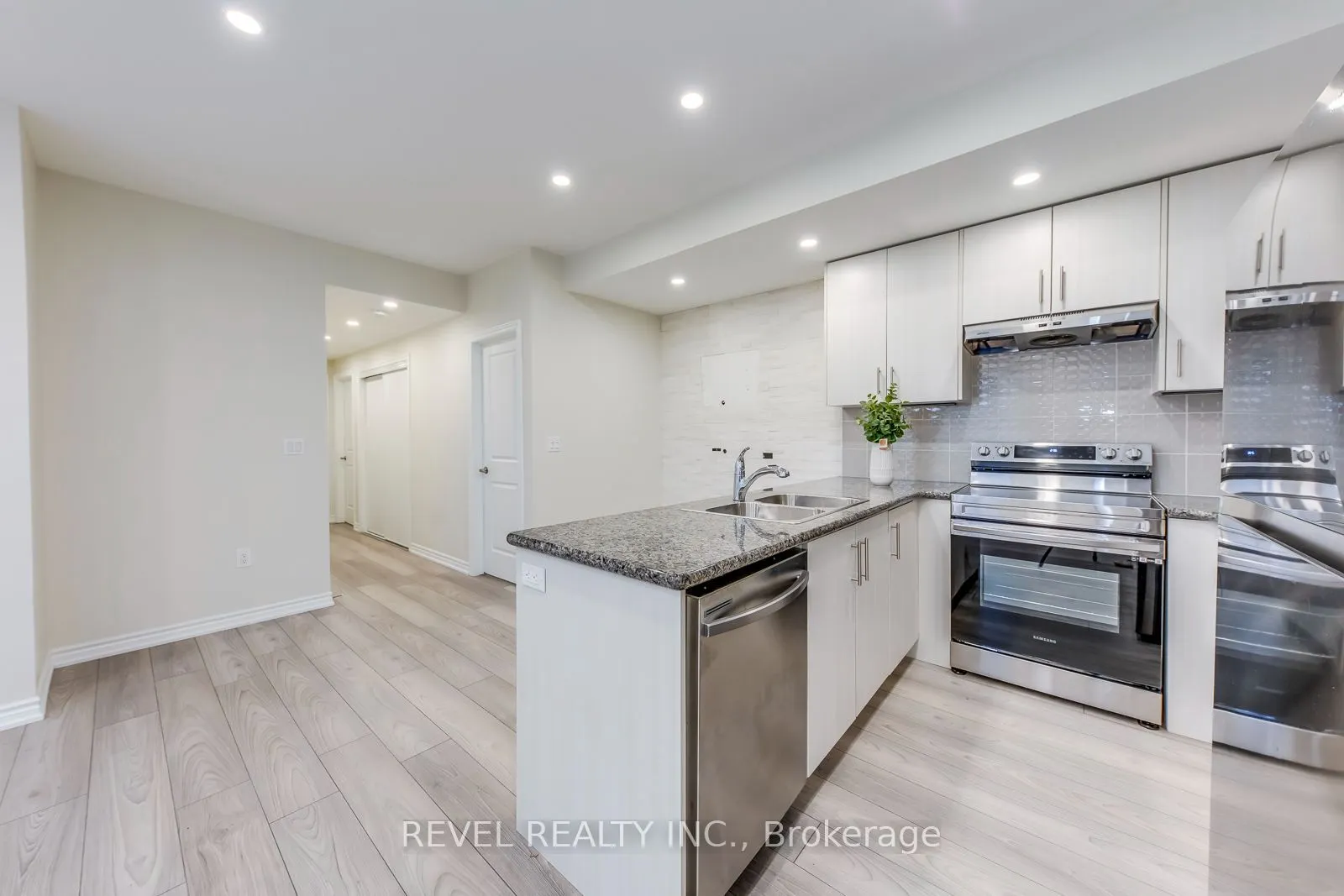 70 Halliford Place #402