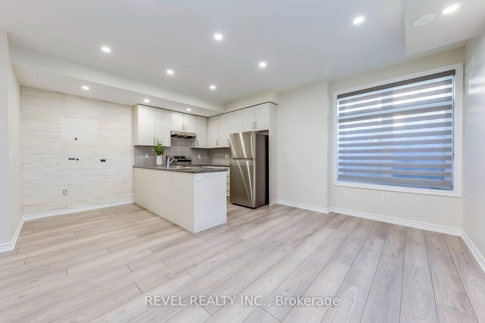 70 Halliford Place #402