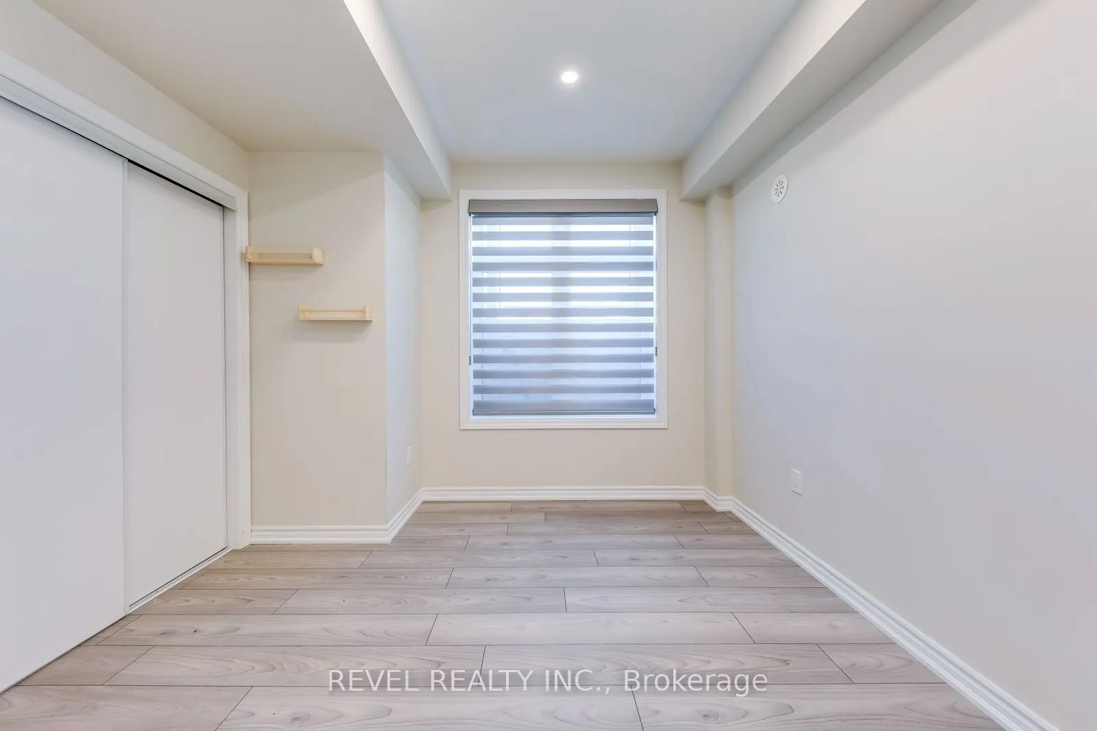 70 Halliford Place #402