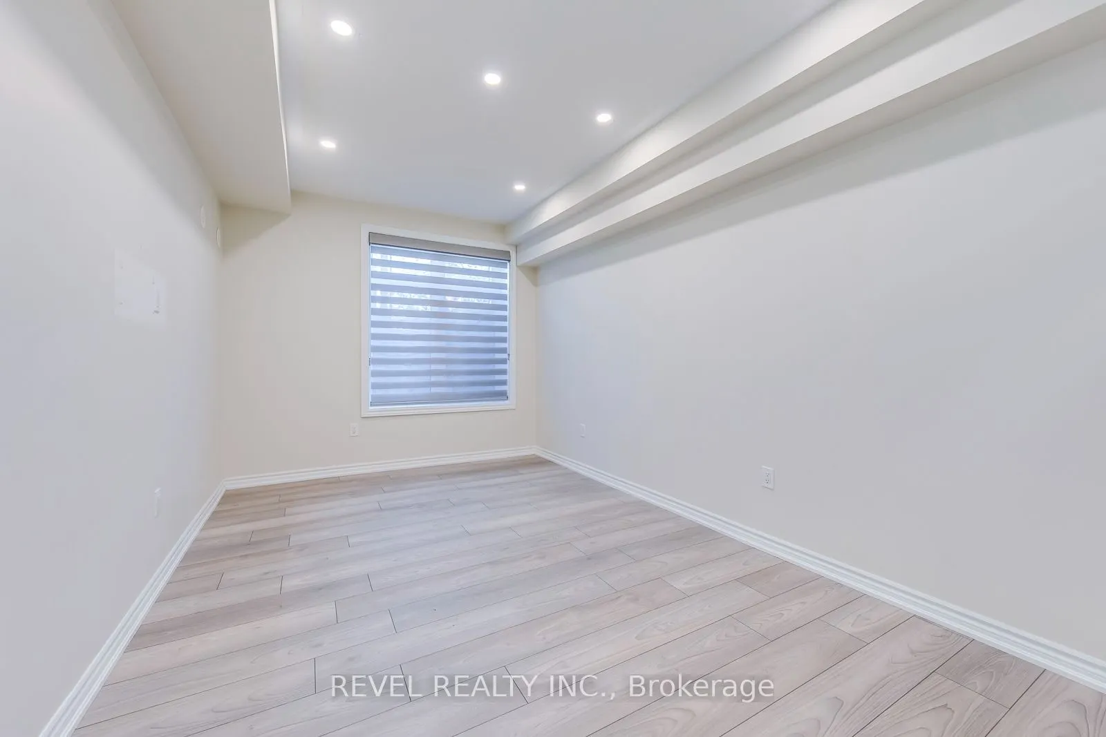 70 Halliford Place #402