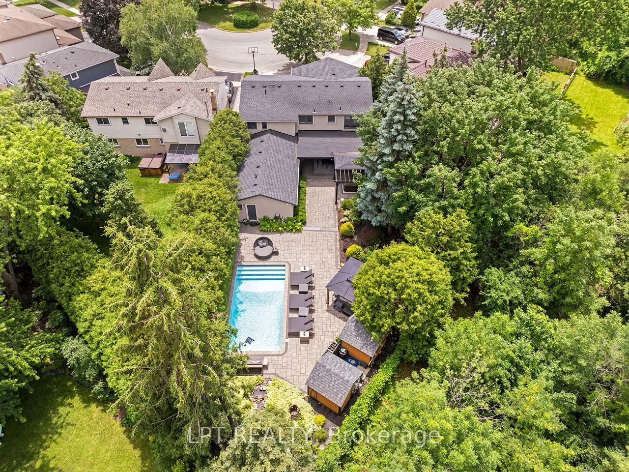493 Tipperton Crescent