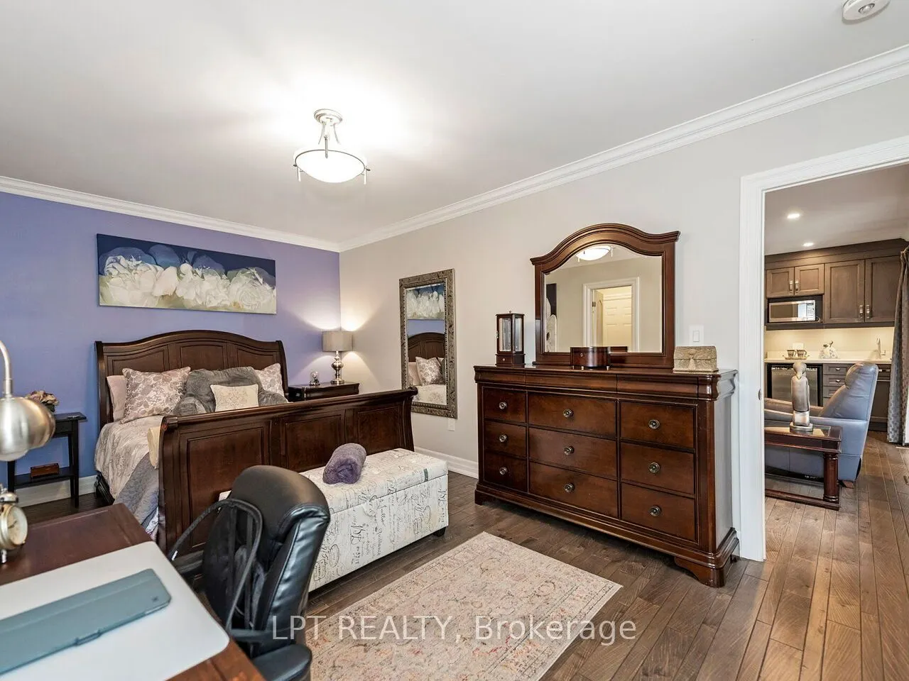 493 Tipperton Crescent