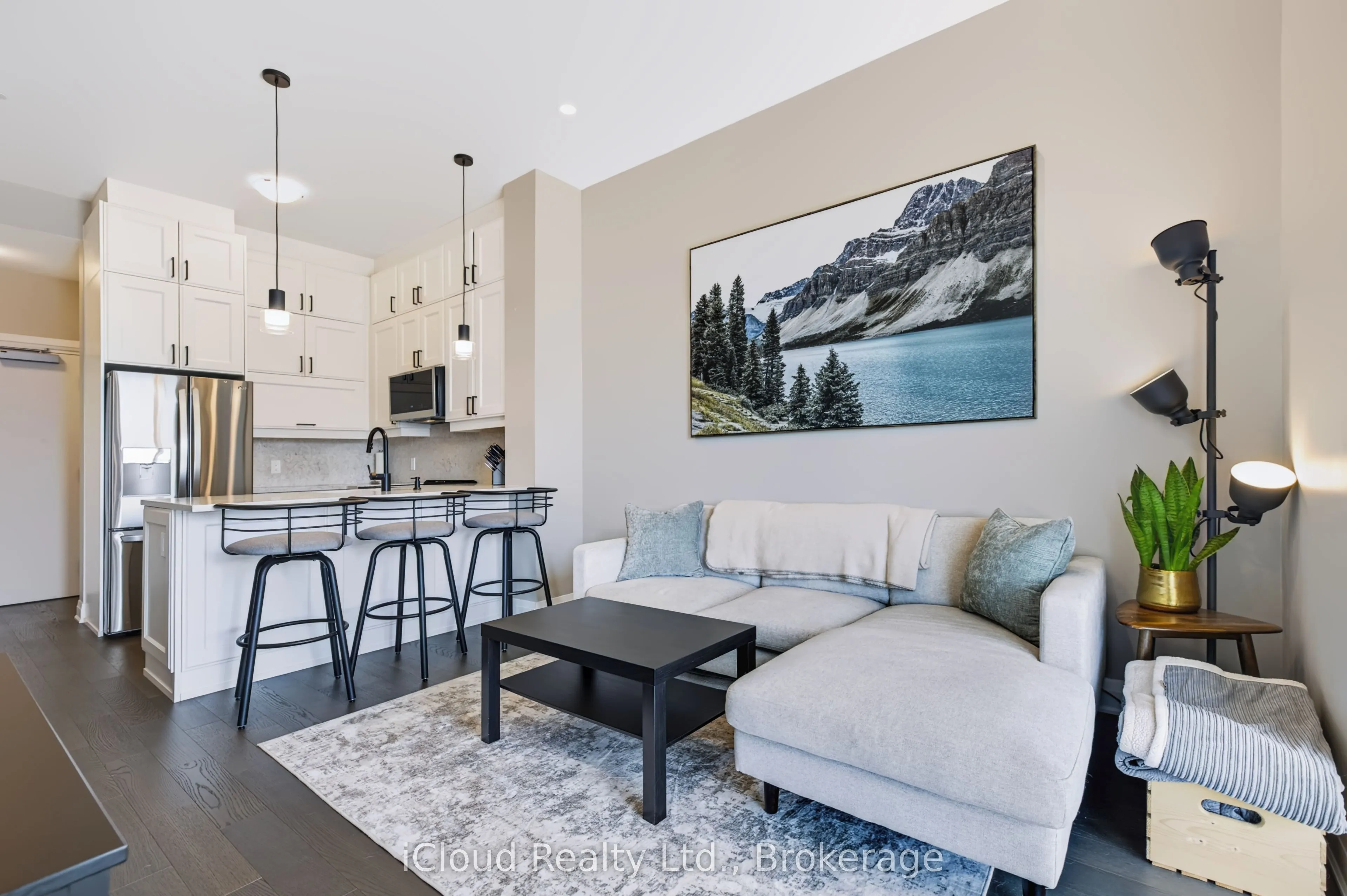 460 Gordon Krantz Avenue #612