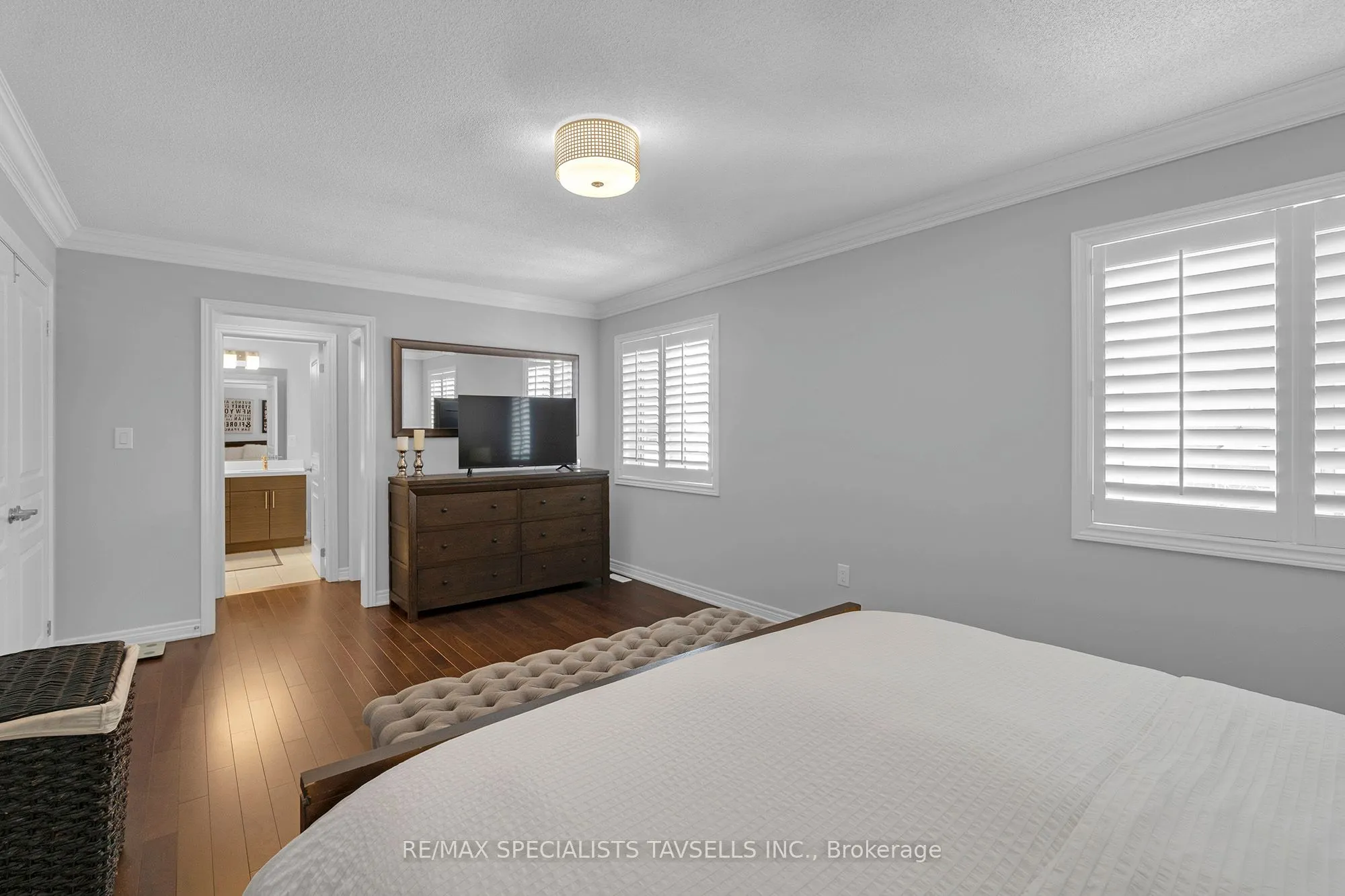 7 Snellview Boulevard