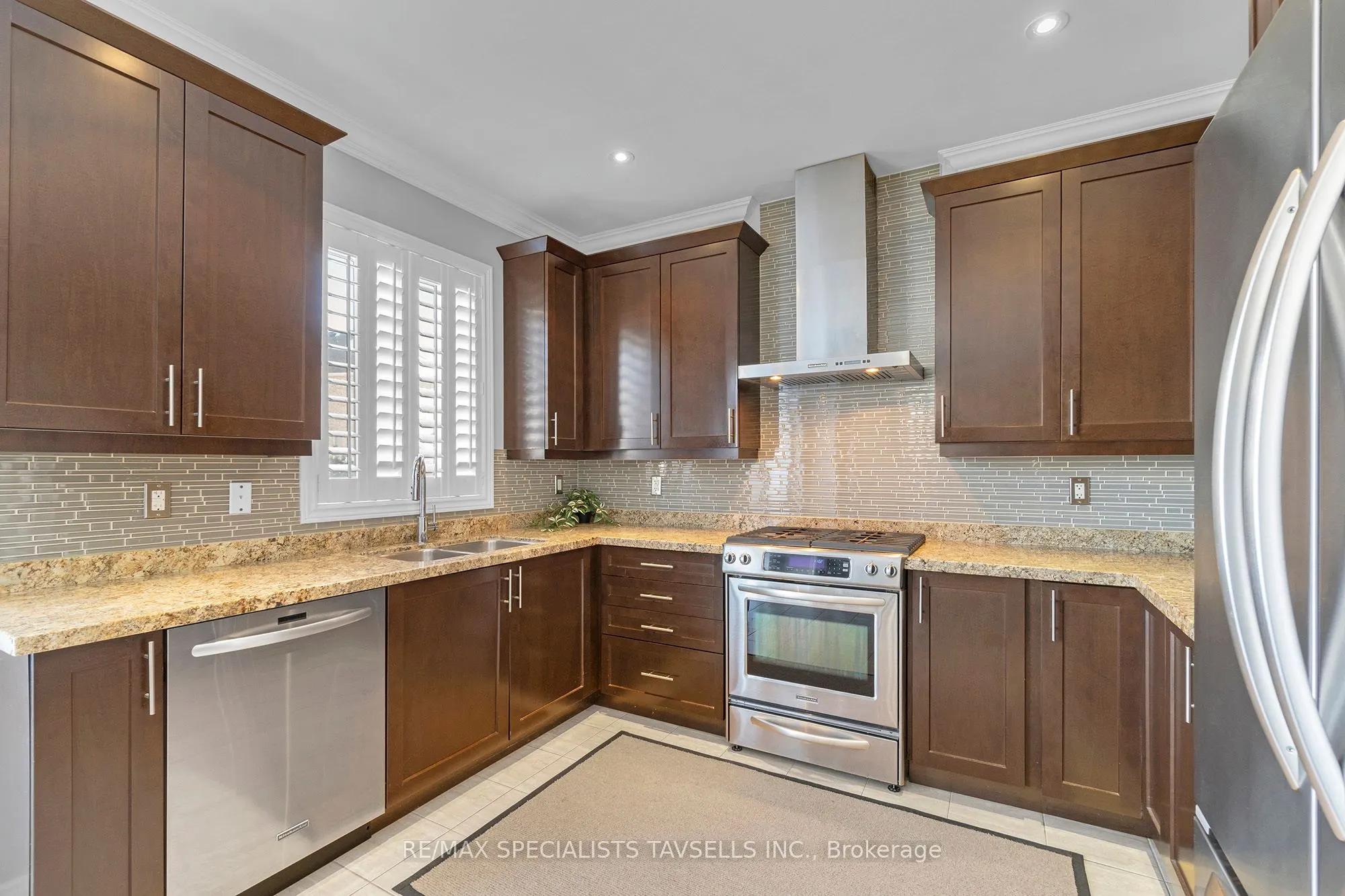 7 Snellview Boulevard