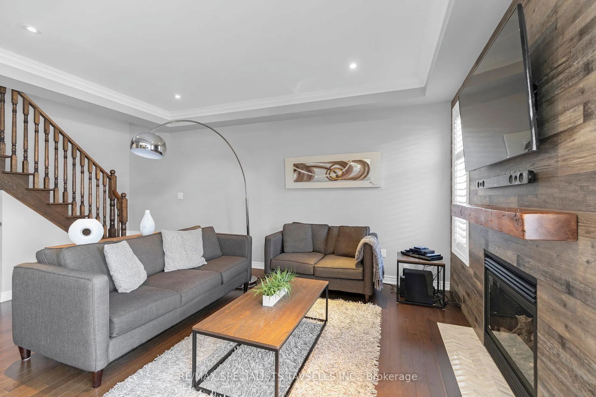 7 Snellview Boulevard