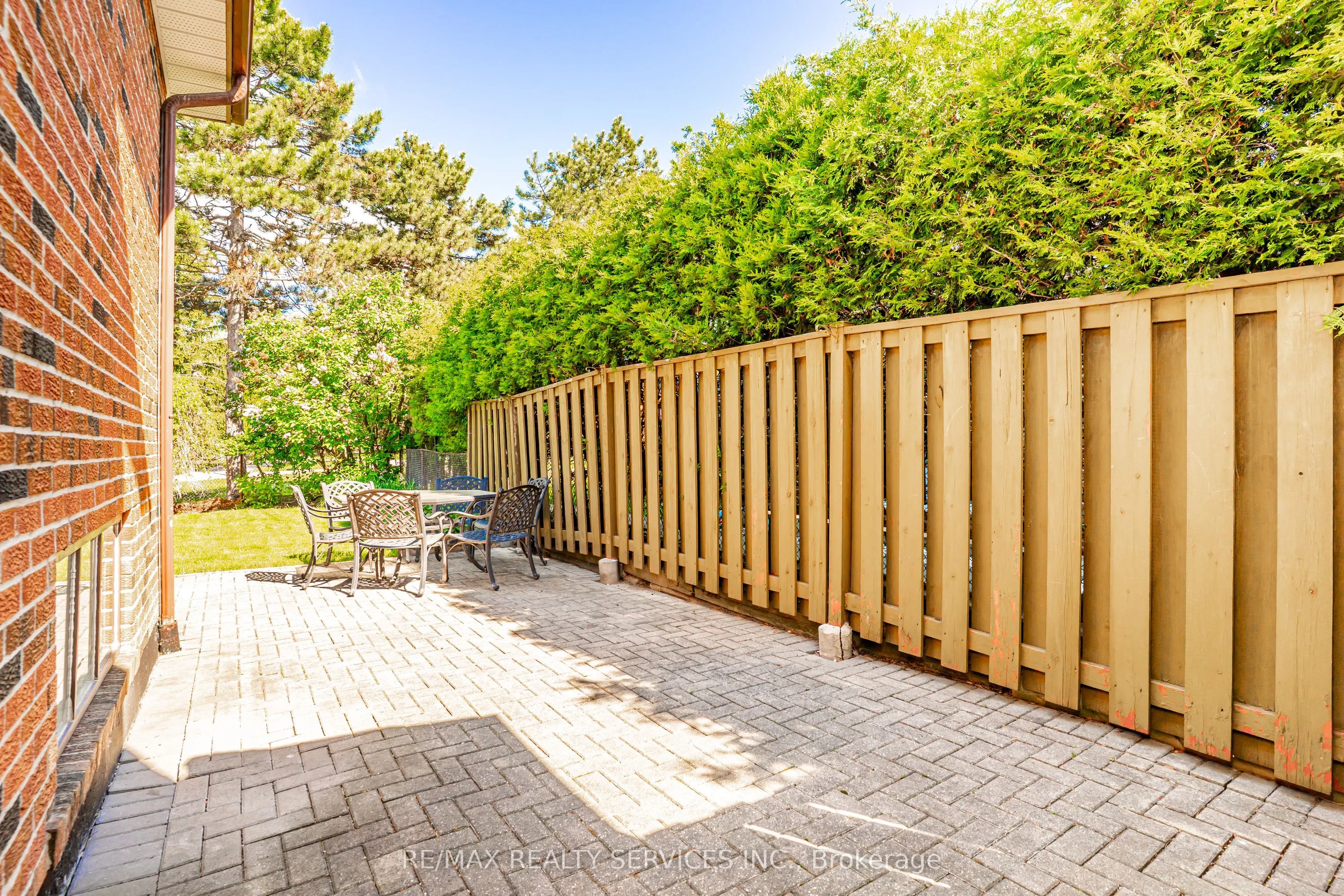 32 Winterfold Drive
