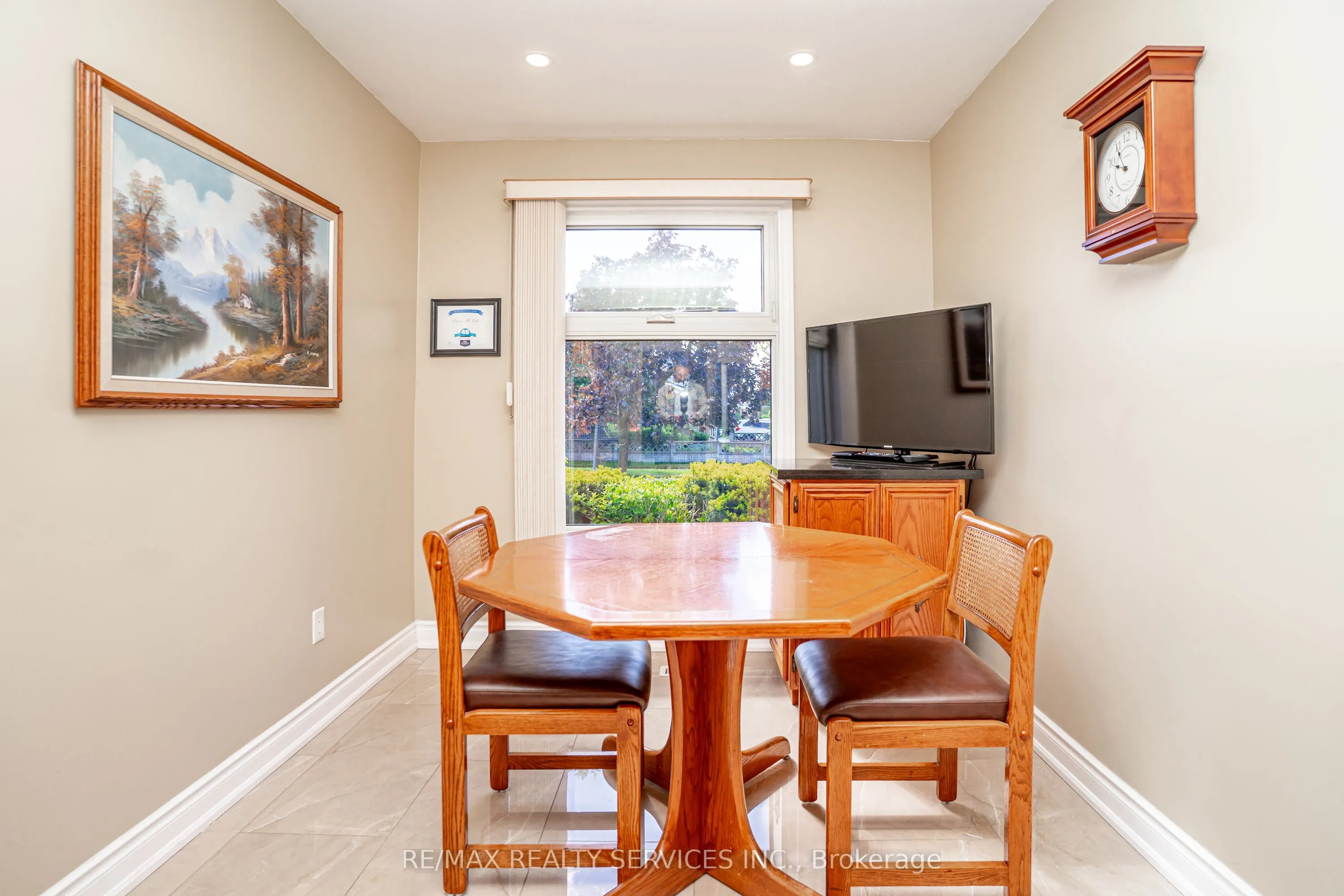 32 Winterfold Drive