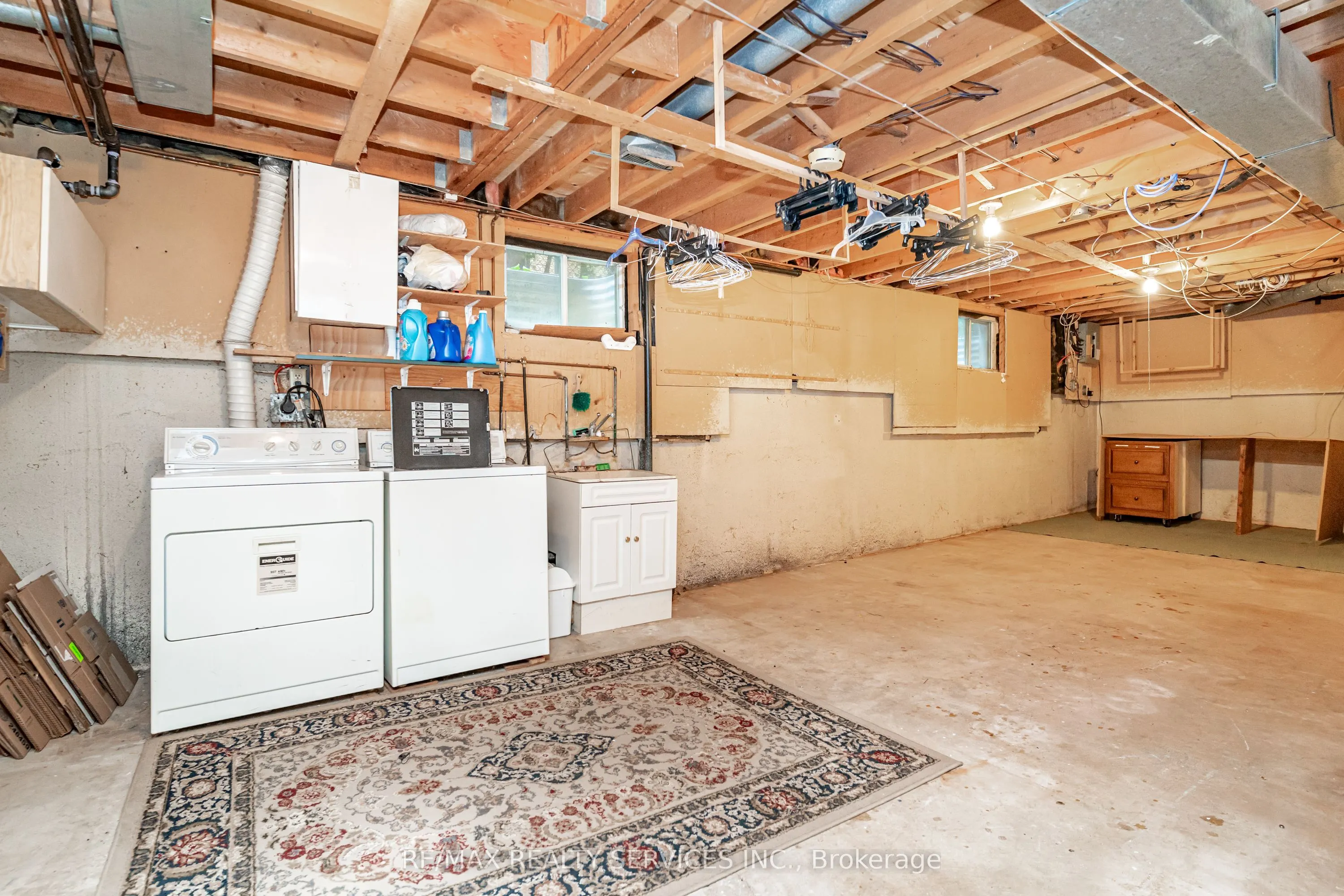 32 Winterfold Drive