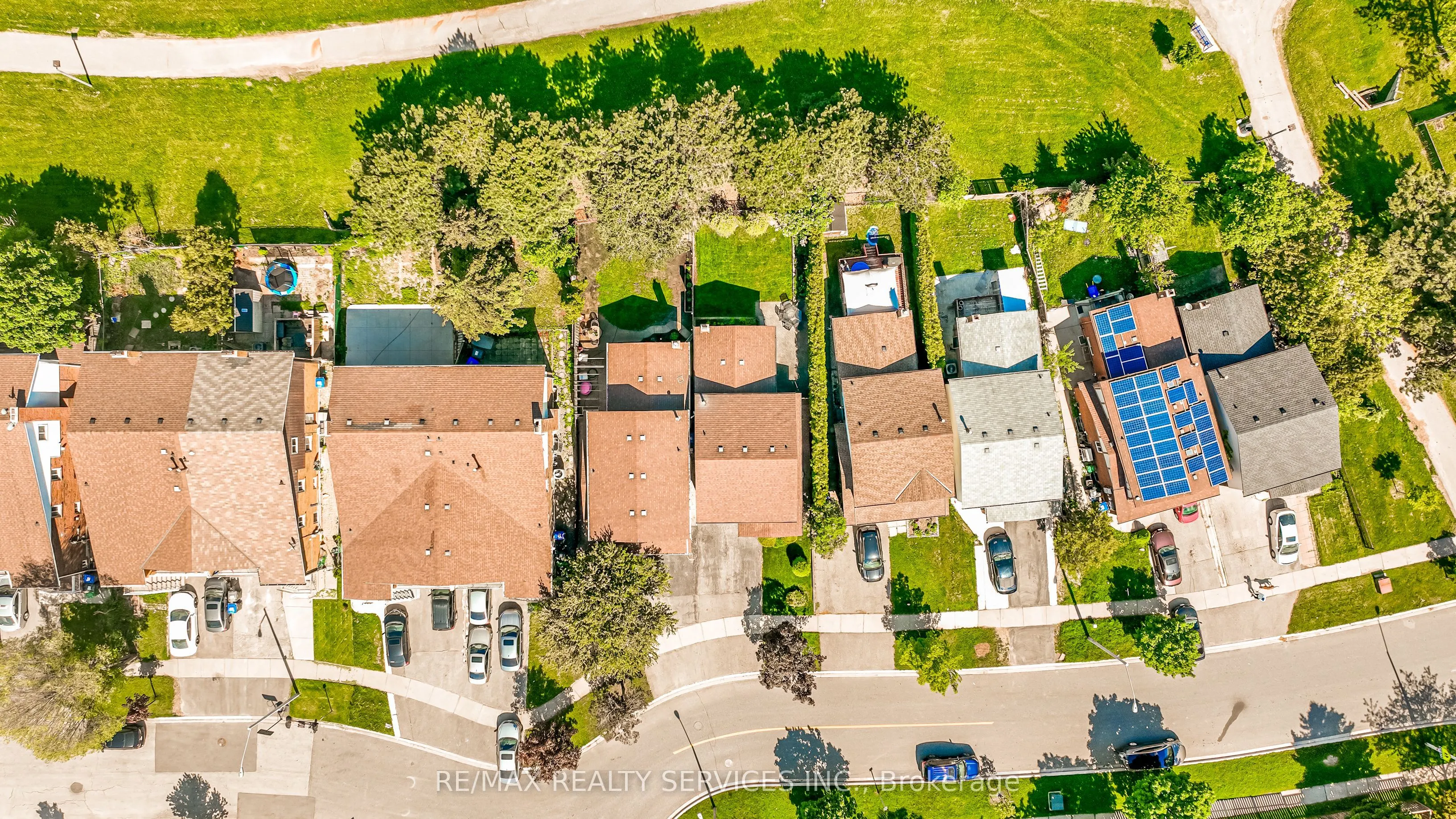 32 Winterfold Drive