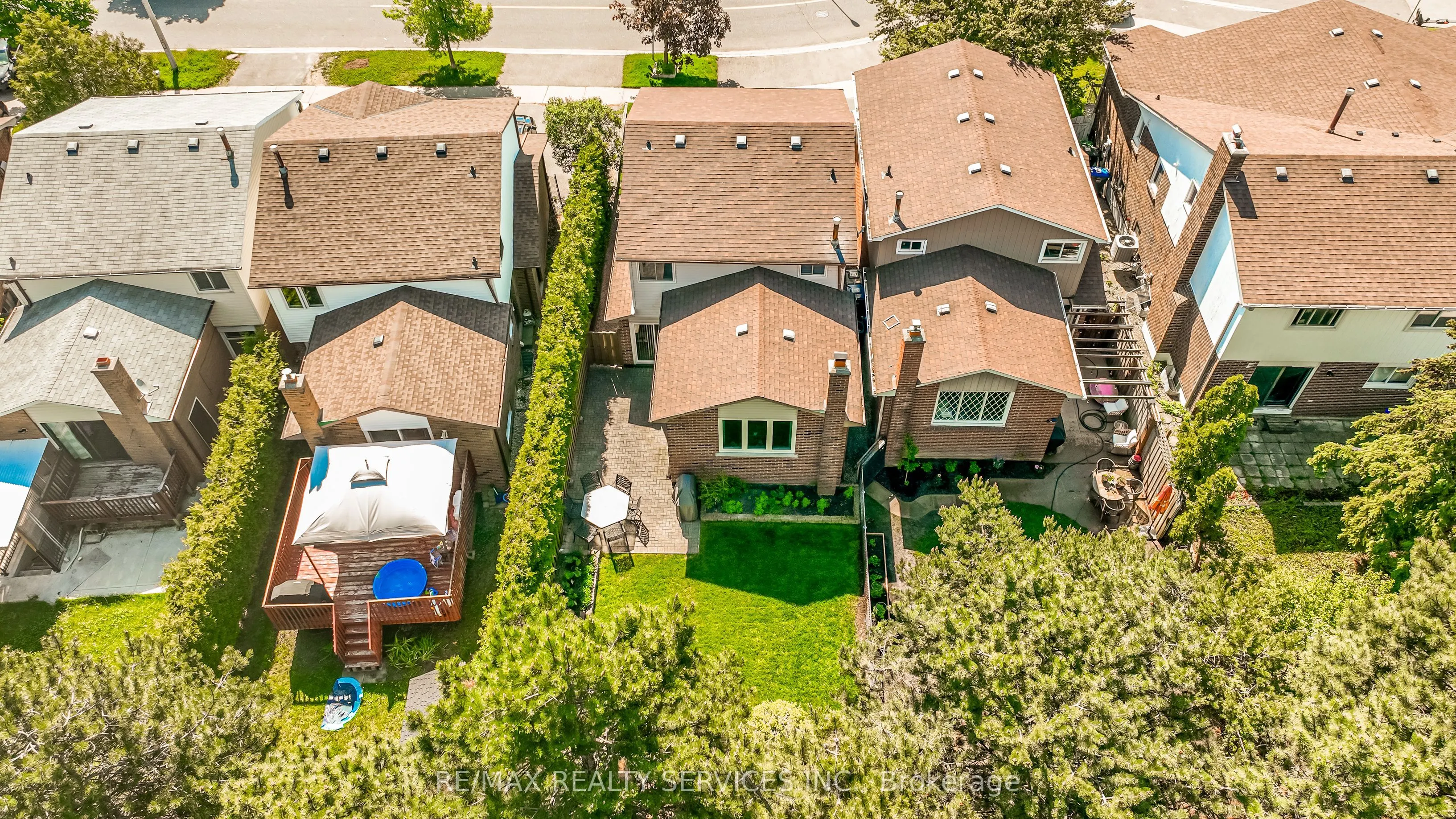 32 Winterfold Drive