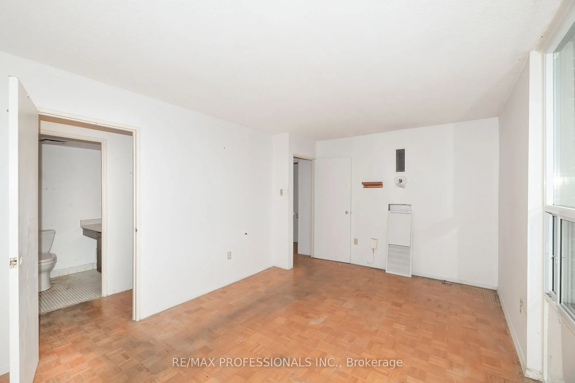 1515 Lakeshore Road #708