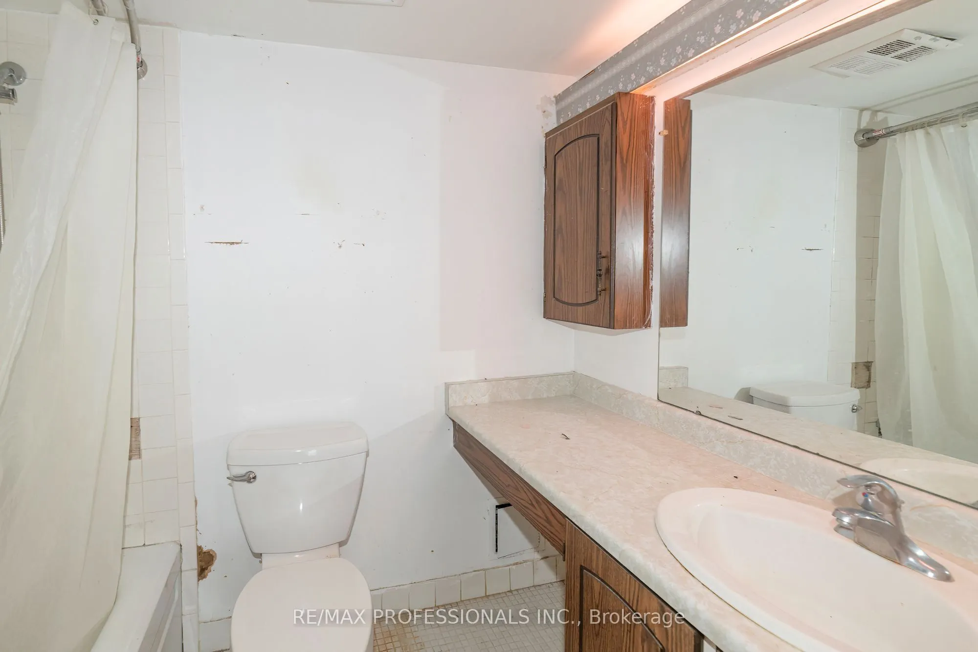 1515 Lakeshore Road #708