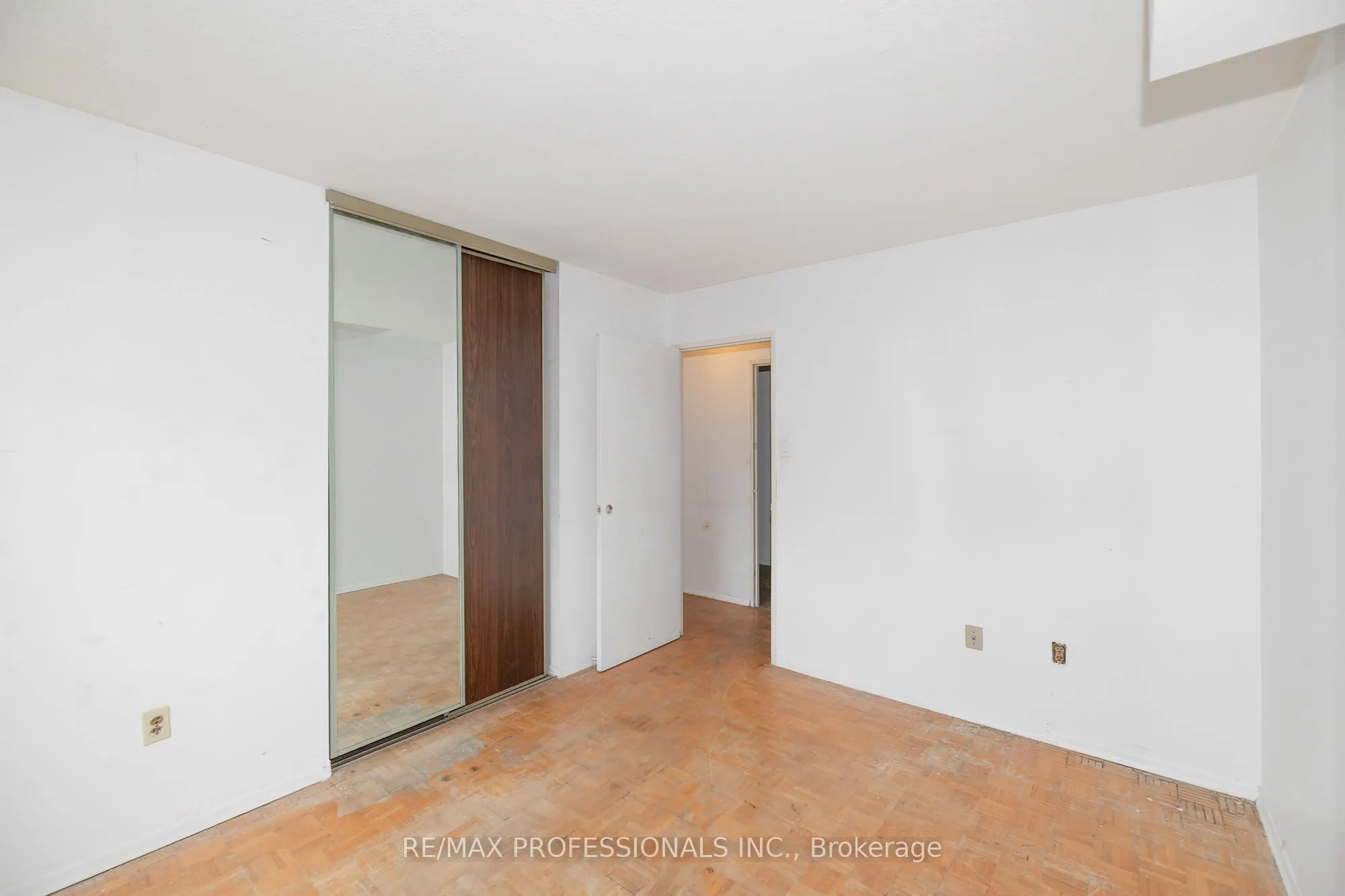 1515 Lakeshore Road #708